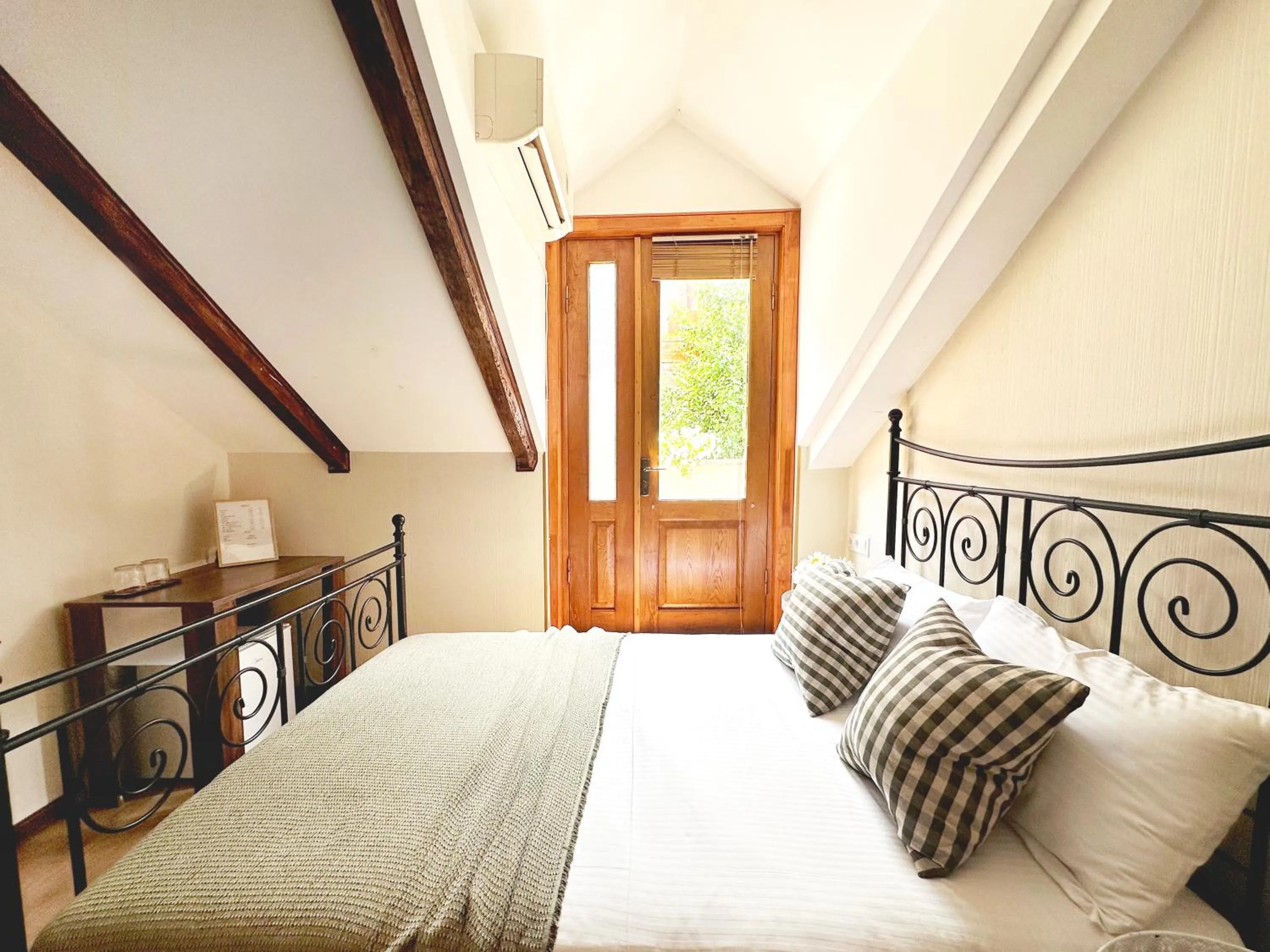 Bedroom, Bed in Betlemi Old Town Hotel