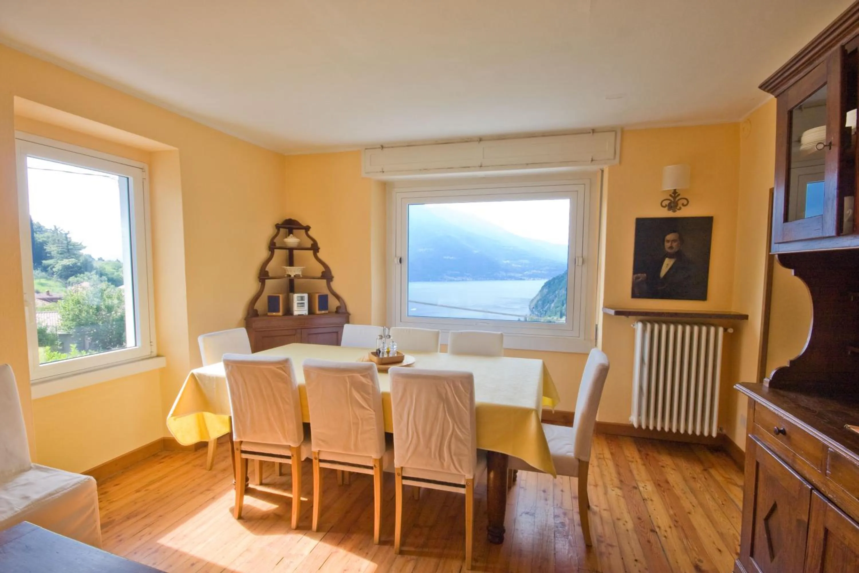 Photo of the whole room in Agriturismo Castello di Vezio