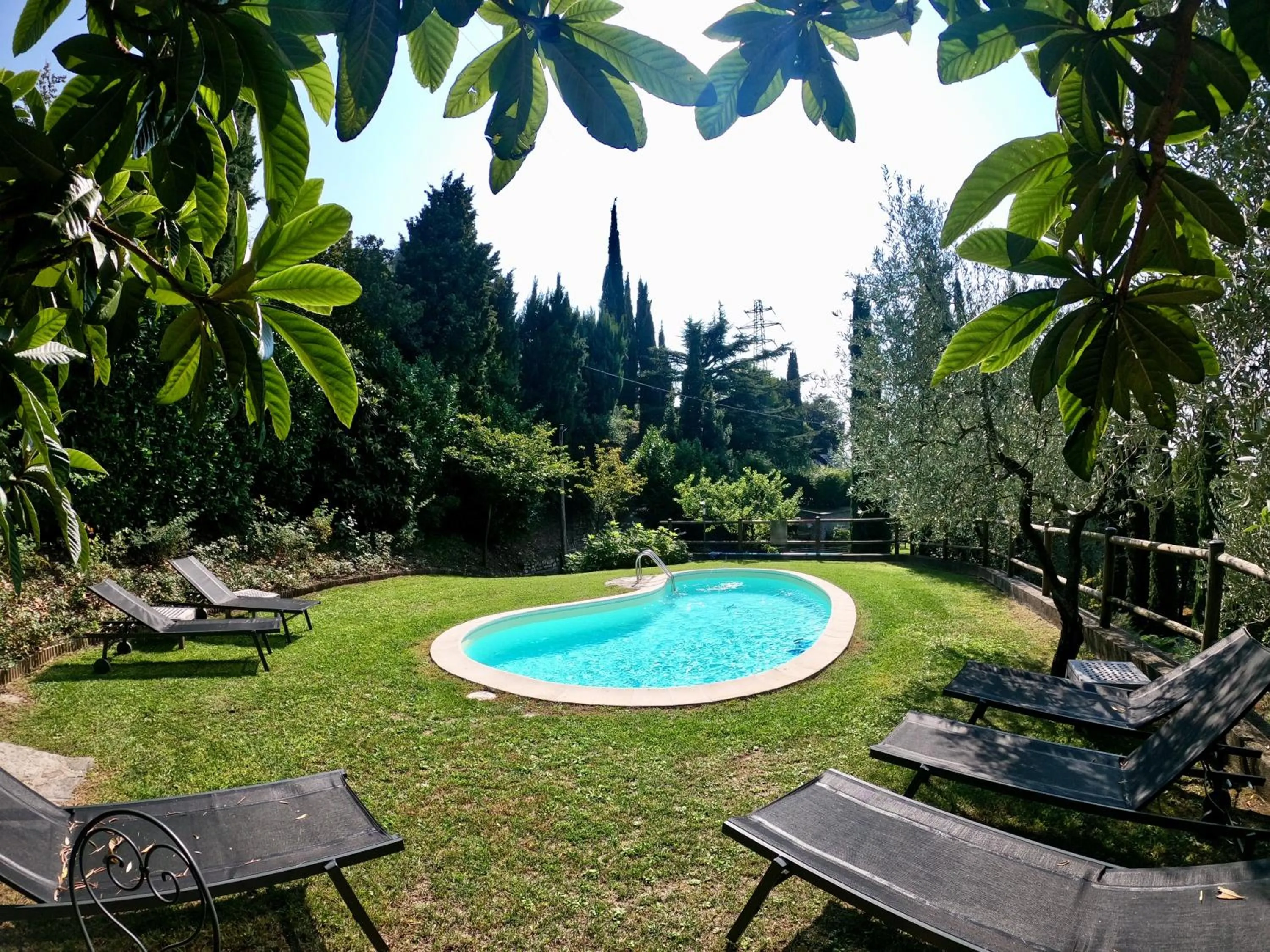 Swimming pool in Agriturismo Castello di Vezio