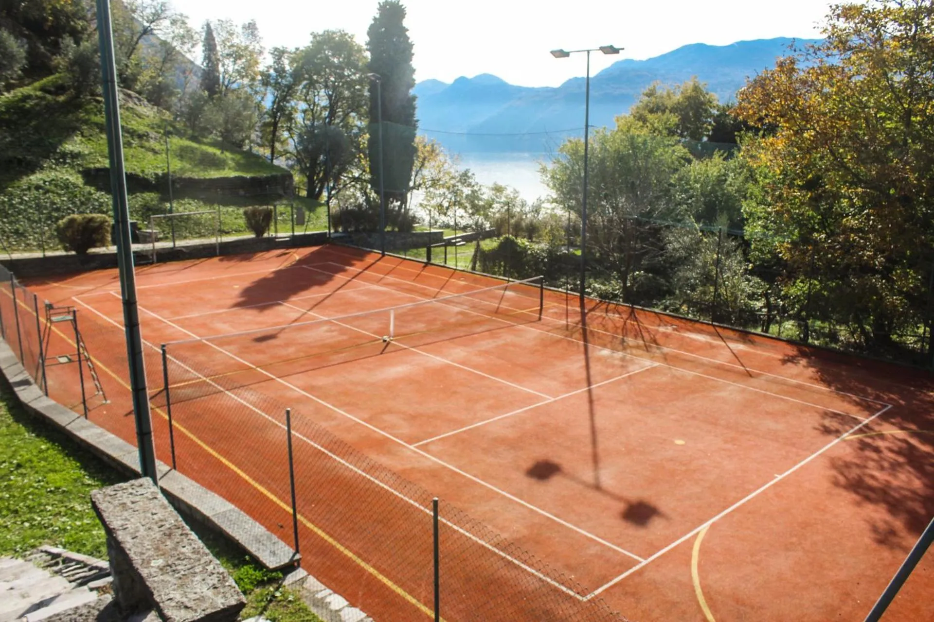 Tennis court in Agriturismo Castello di Vezio