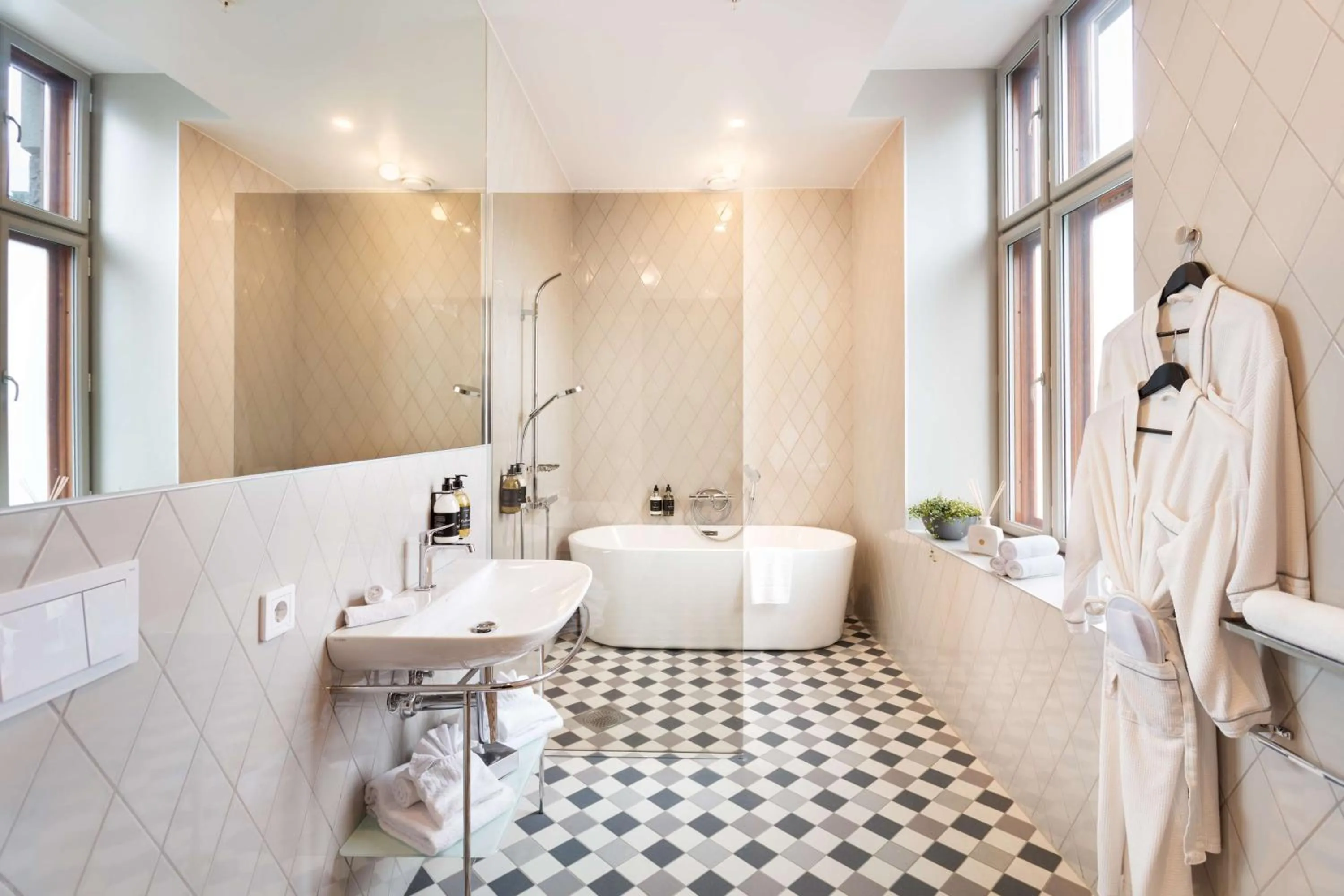 Bathroom in Bergen Børs Hotel