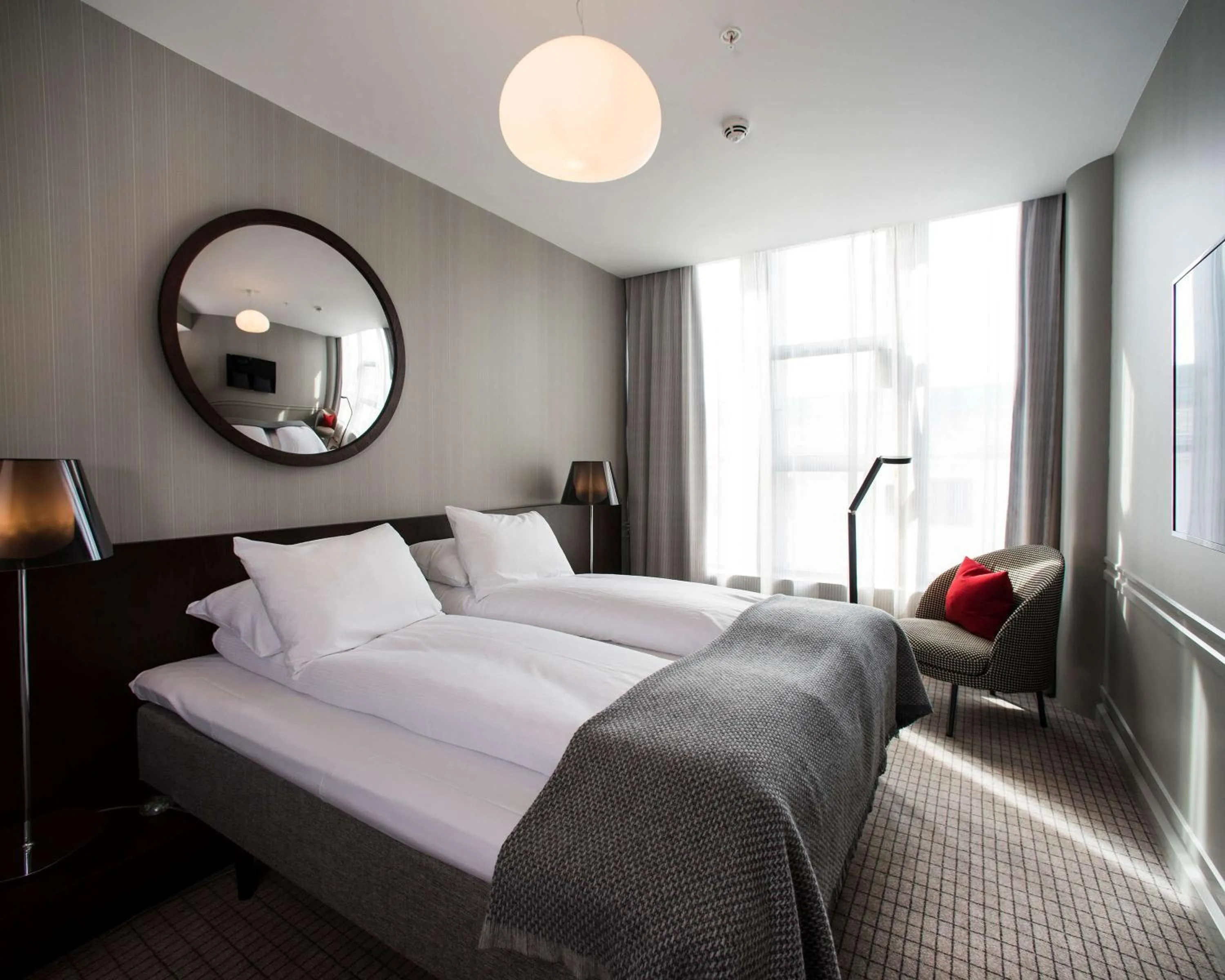 Photo of the whole room, Bed in Bergen Børs Hotel