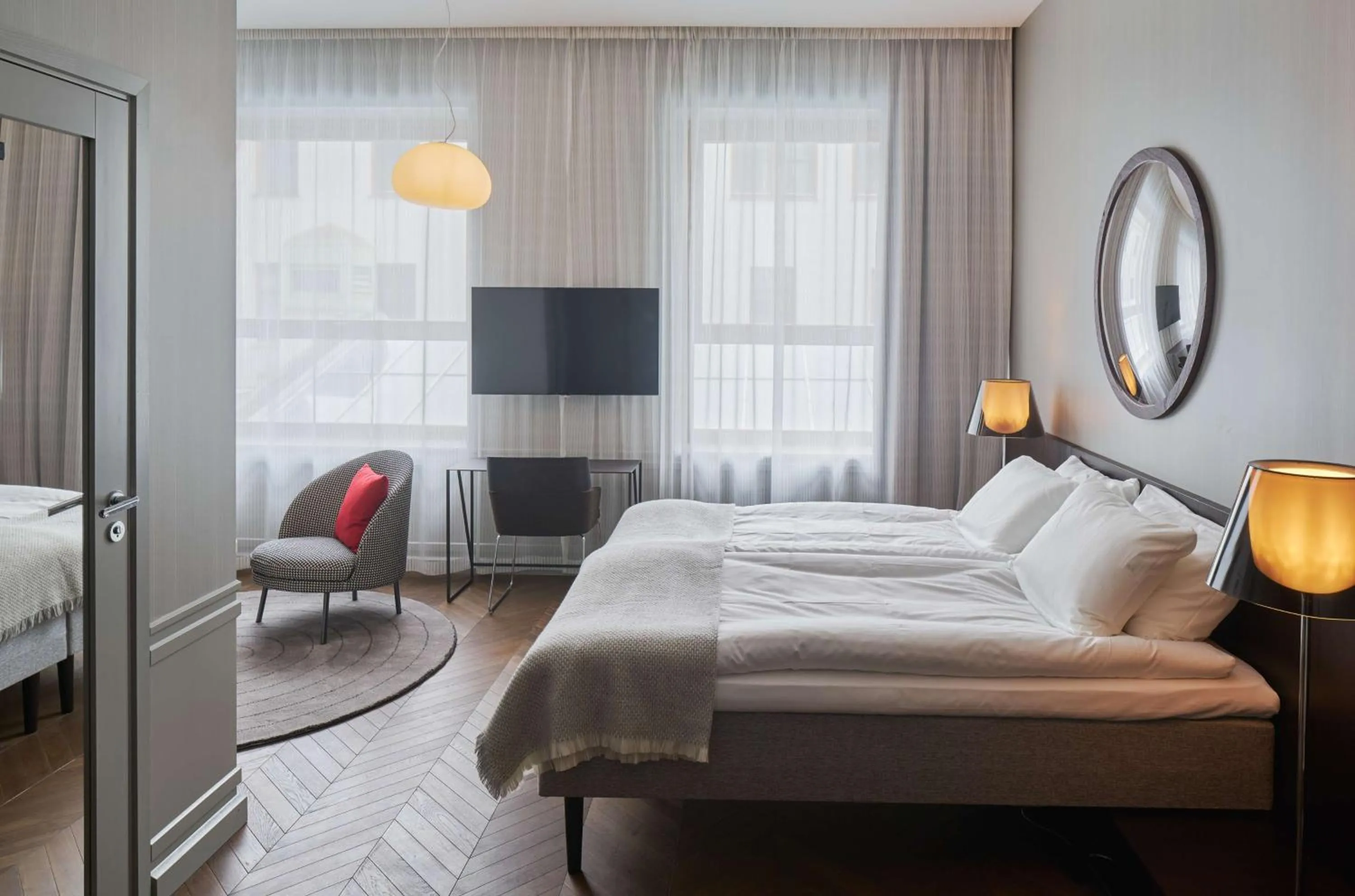 Photo of the whole room, Bed in Bergen Børs Hotel