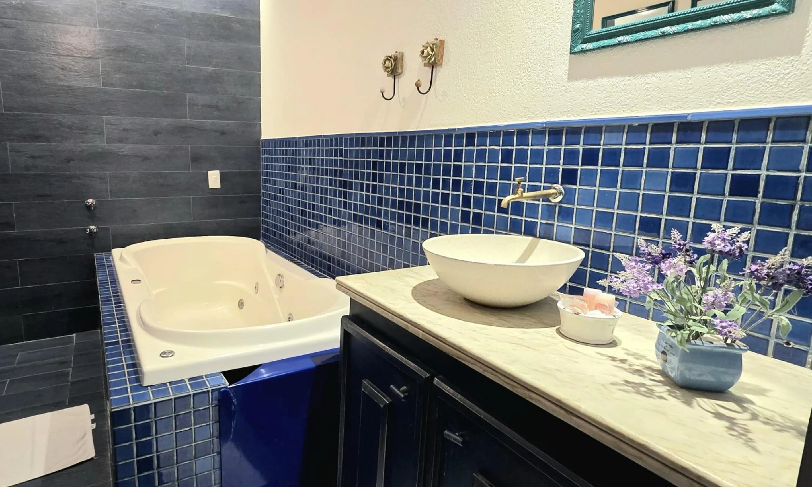 Hot Tub in Hotel Santuário das Águias by Nobile