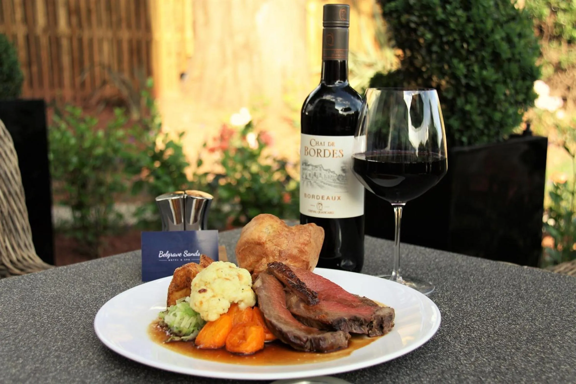 Food and drinks in Belgrave Sands Hotel & Spa