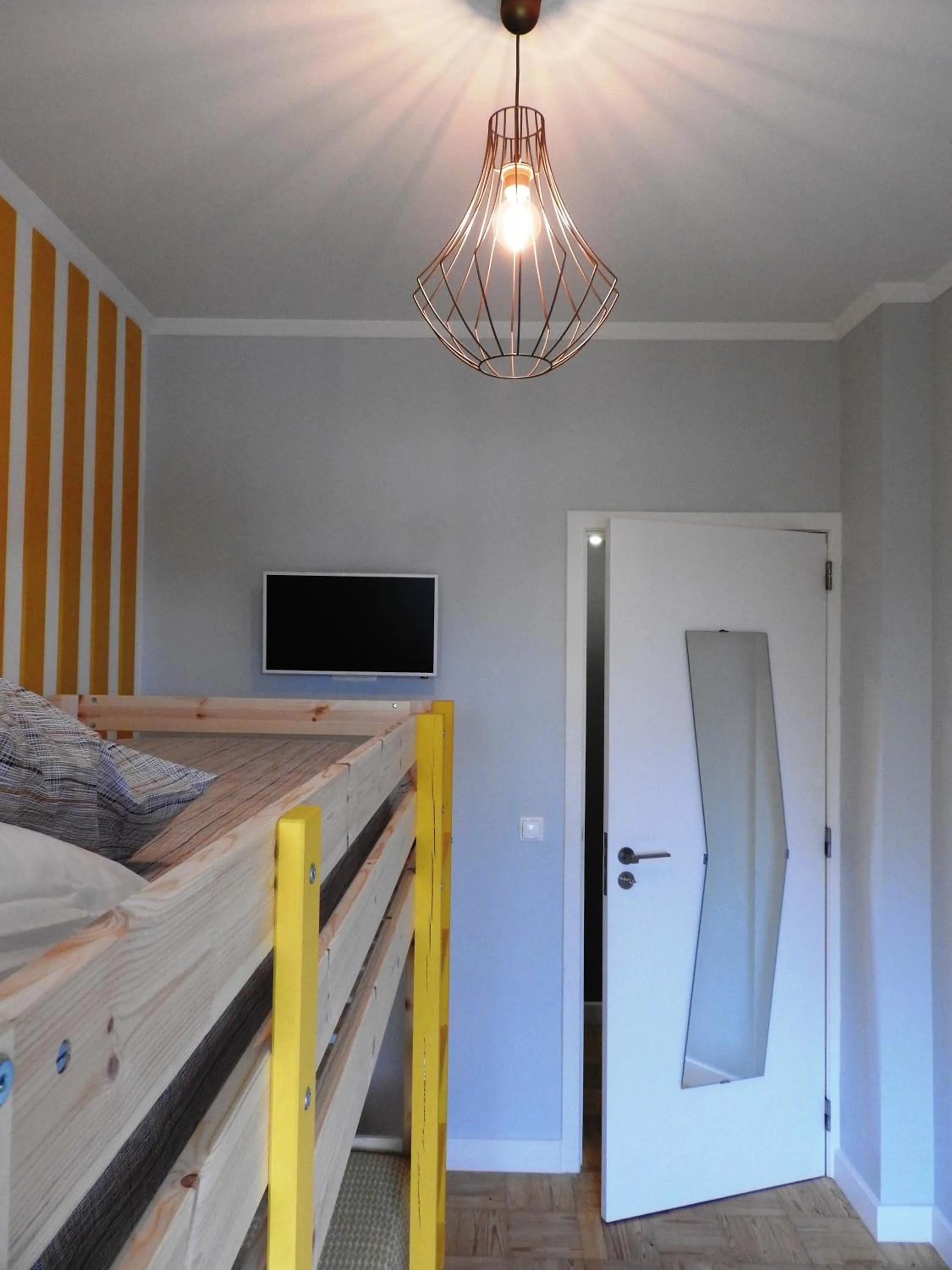 Bedroom in Lisbon Airport Hostel