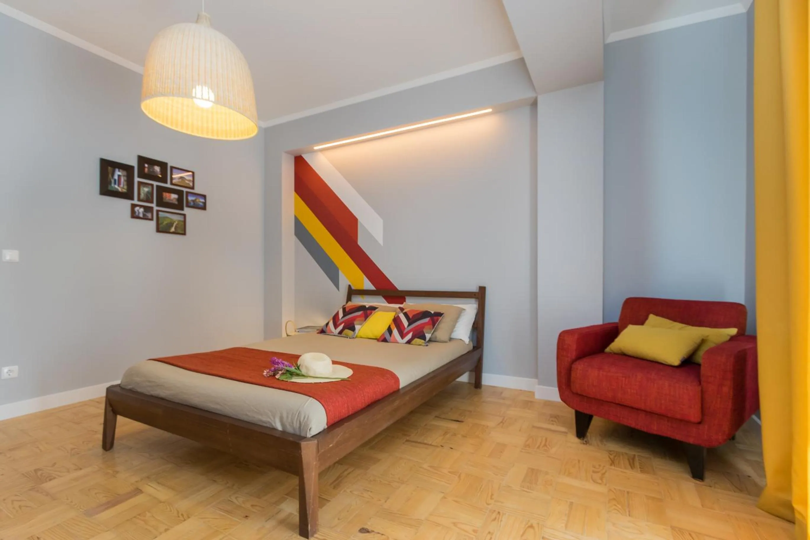 Bed in Lisbon Airport Hostel