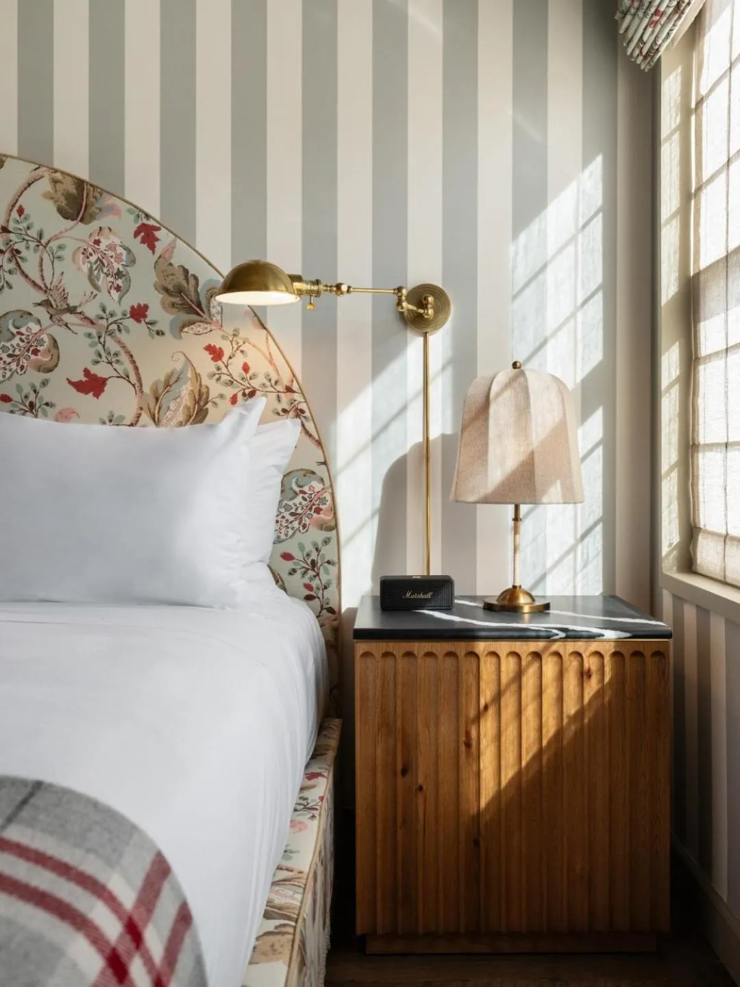 Bed in Le Petit Pali Brentwood