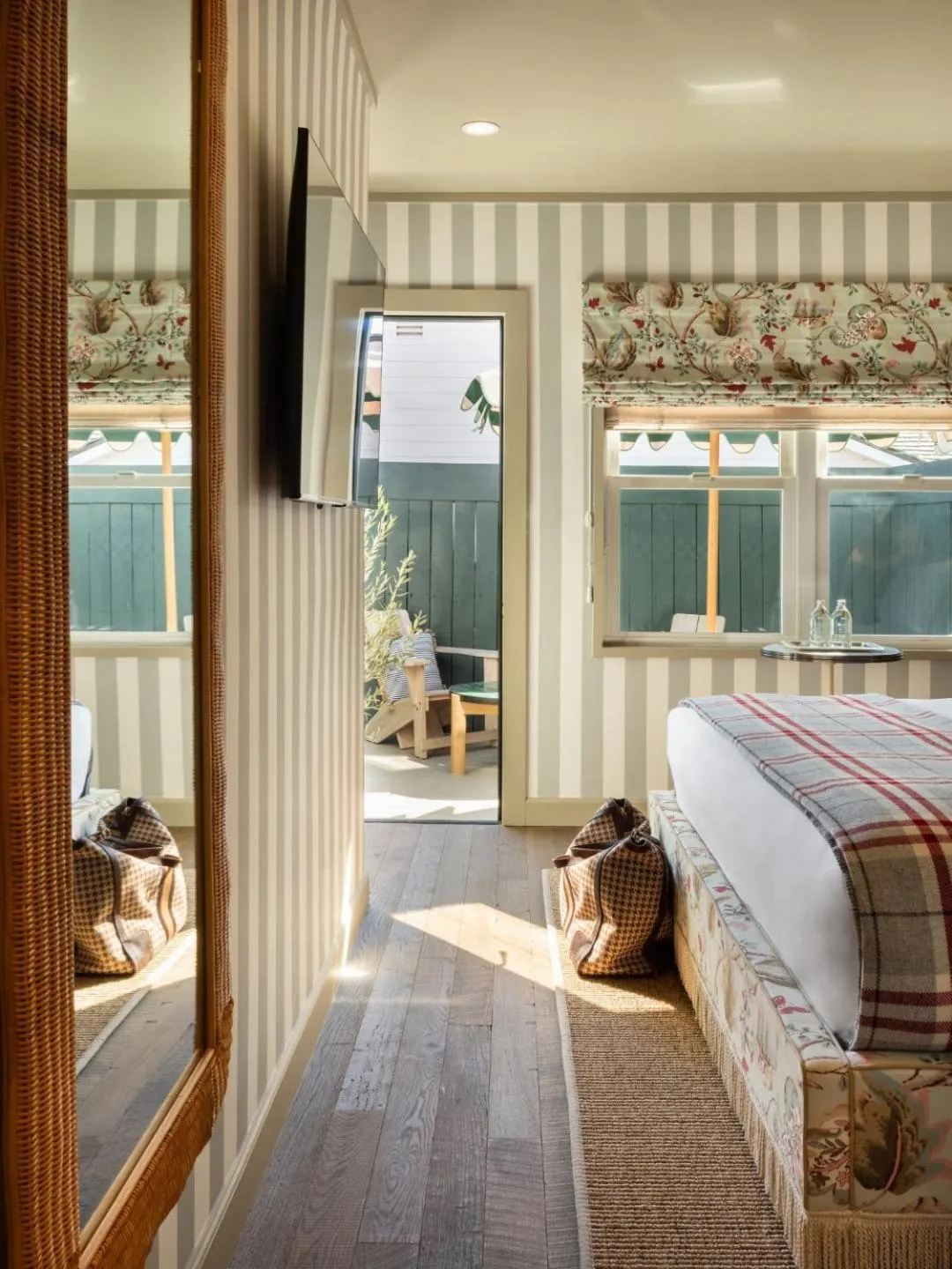 Bedroom, Bed in Le Petit Pali Brentwood