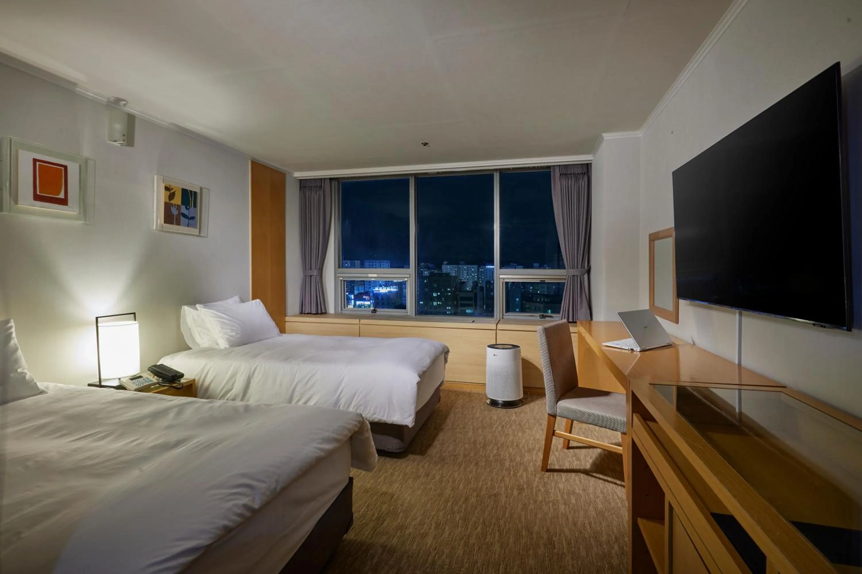 Bed in Hotel Interciti