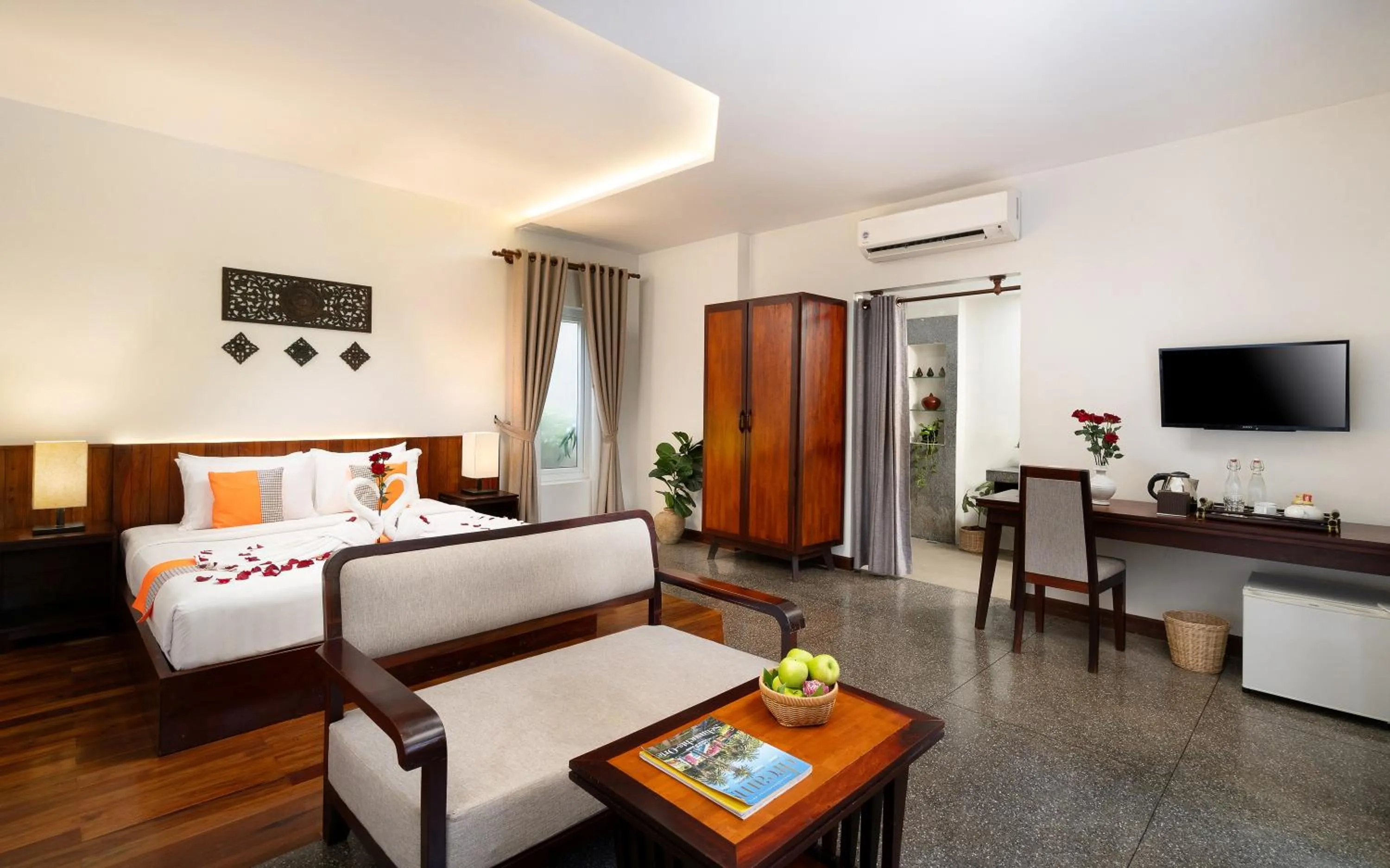 Bed in Indra Angkor Residence