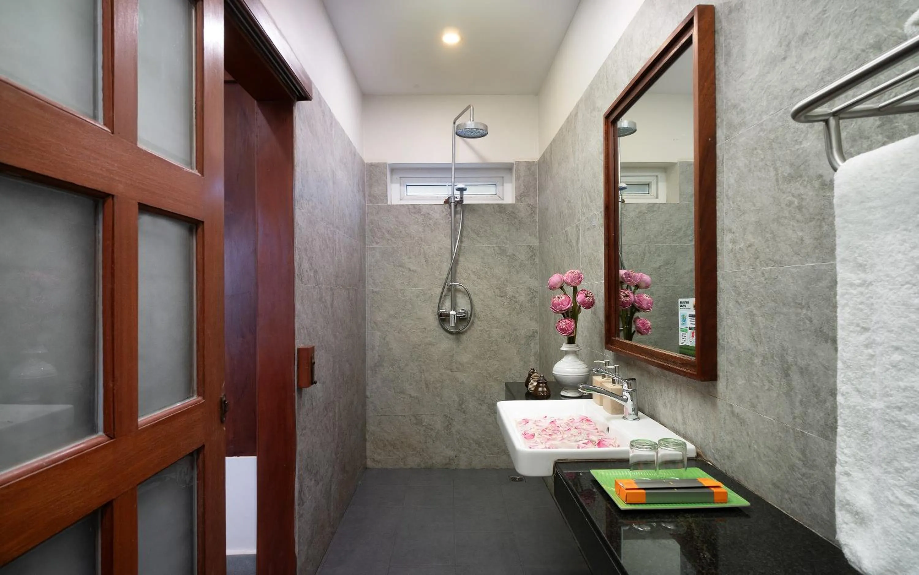 Shower in Indra Angkor Residence