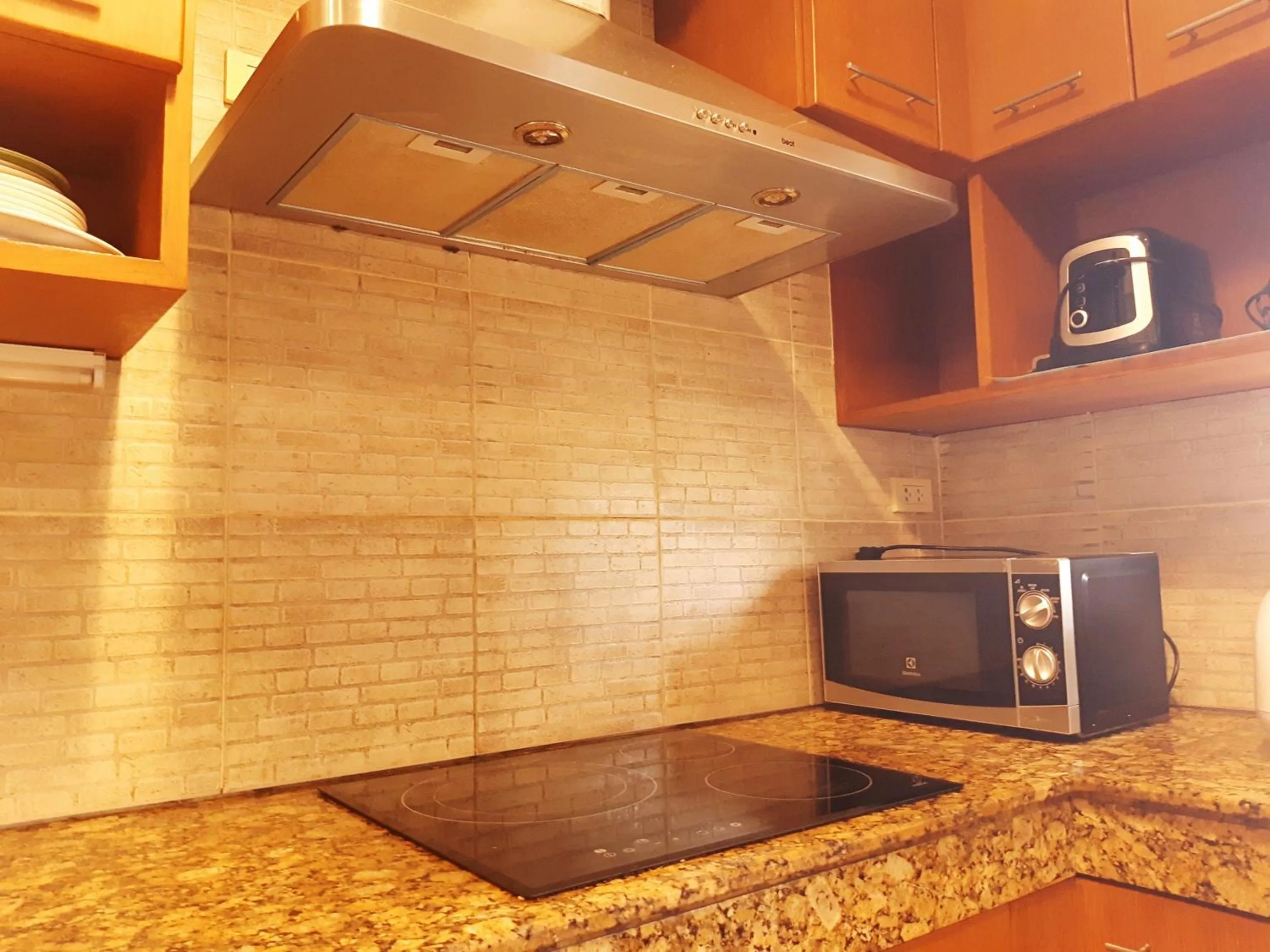 minibar in รมิดา พูล วิลล่า พัทยา Ramida Pool Villa Pattaya