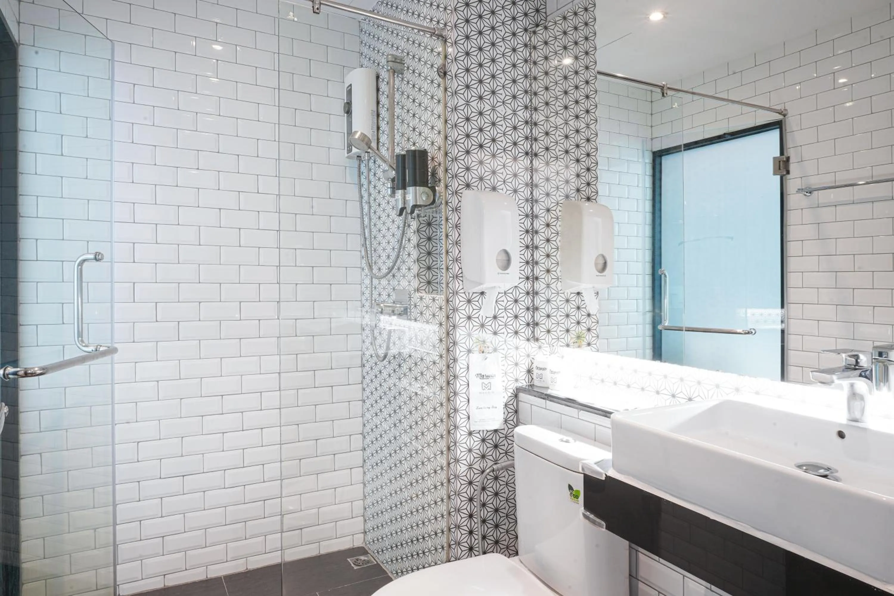 Shower in Marwin Space