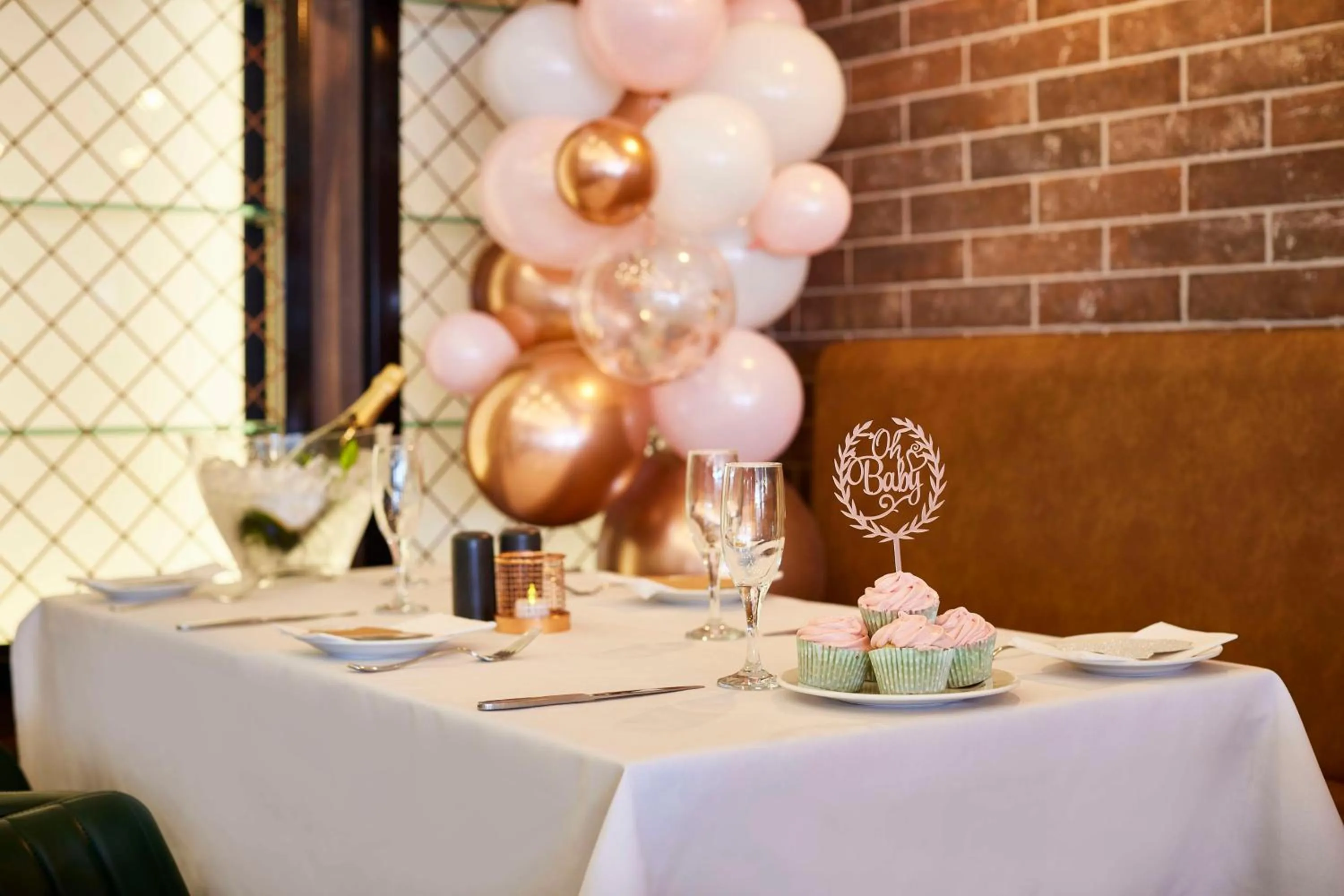 Restaurant/places to eat in Hampton By Hilton Humberside Airport