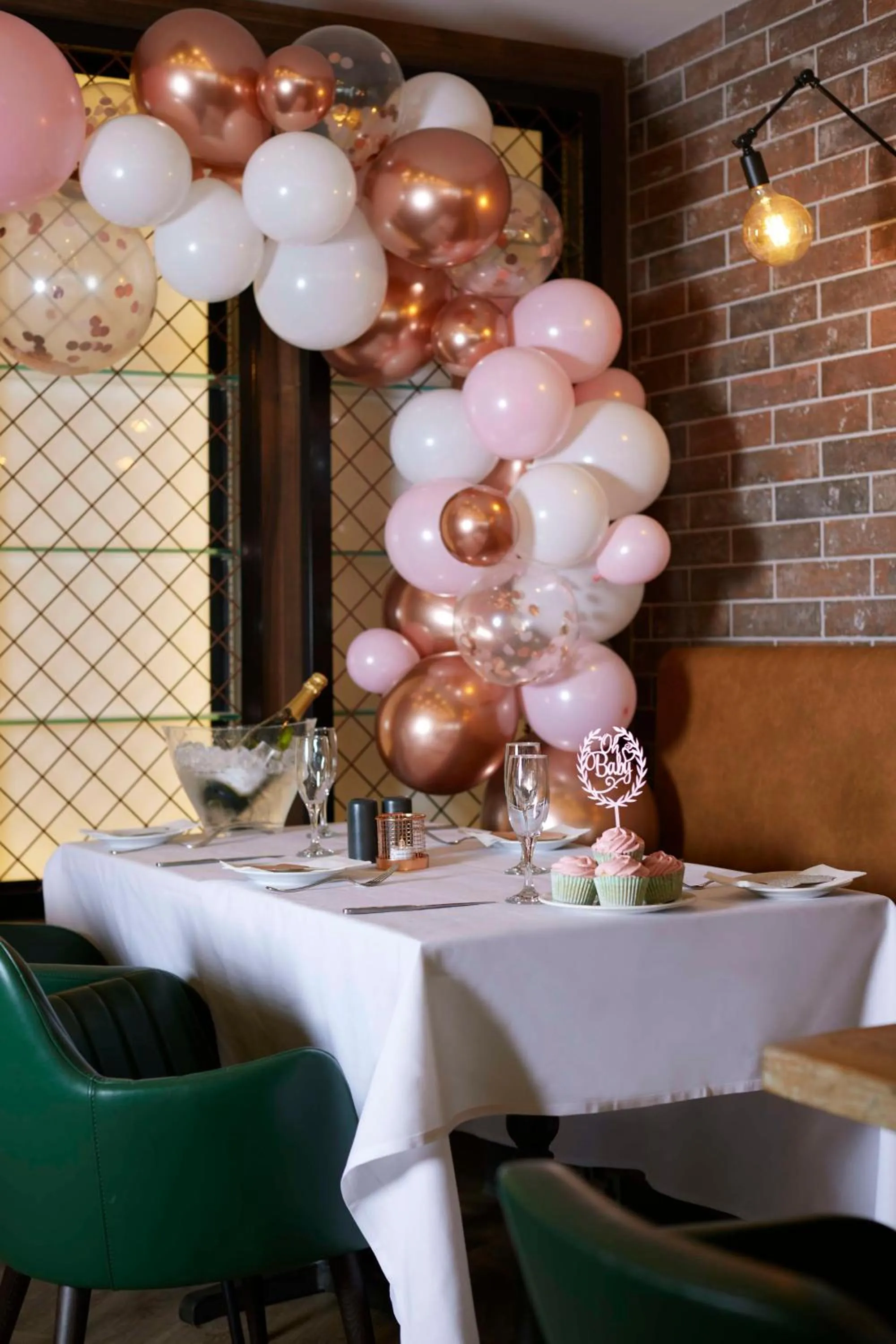 Restaurant/places to eat in Hampton By Hilton Humberside Airport