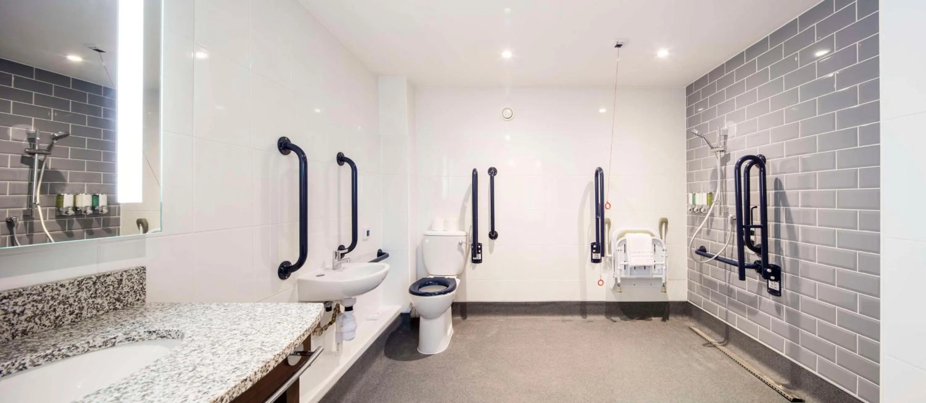 Shower in Hampton By Hilton Humberside Airport