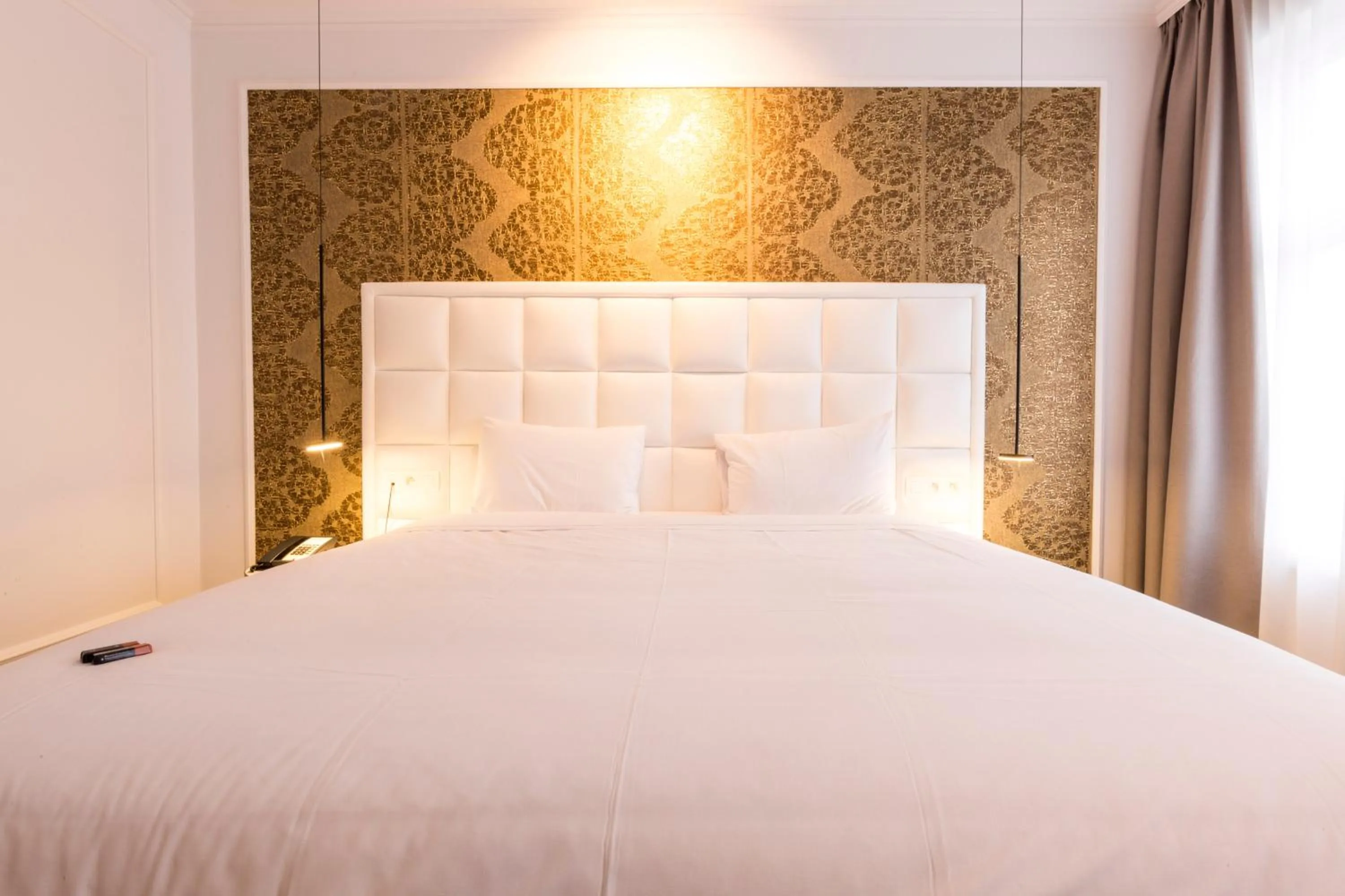 Photo of the whole room, Bed in Hotel Rubens-Grote Markt