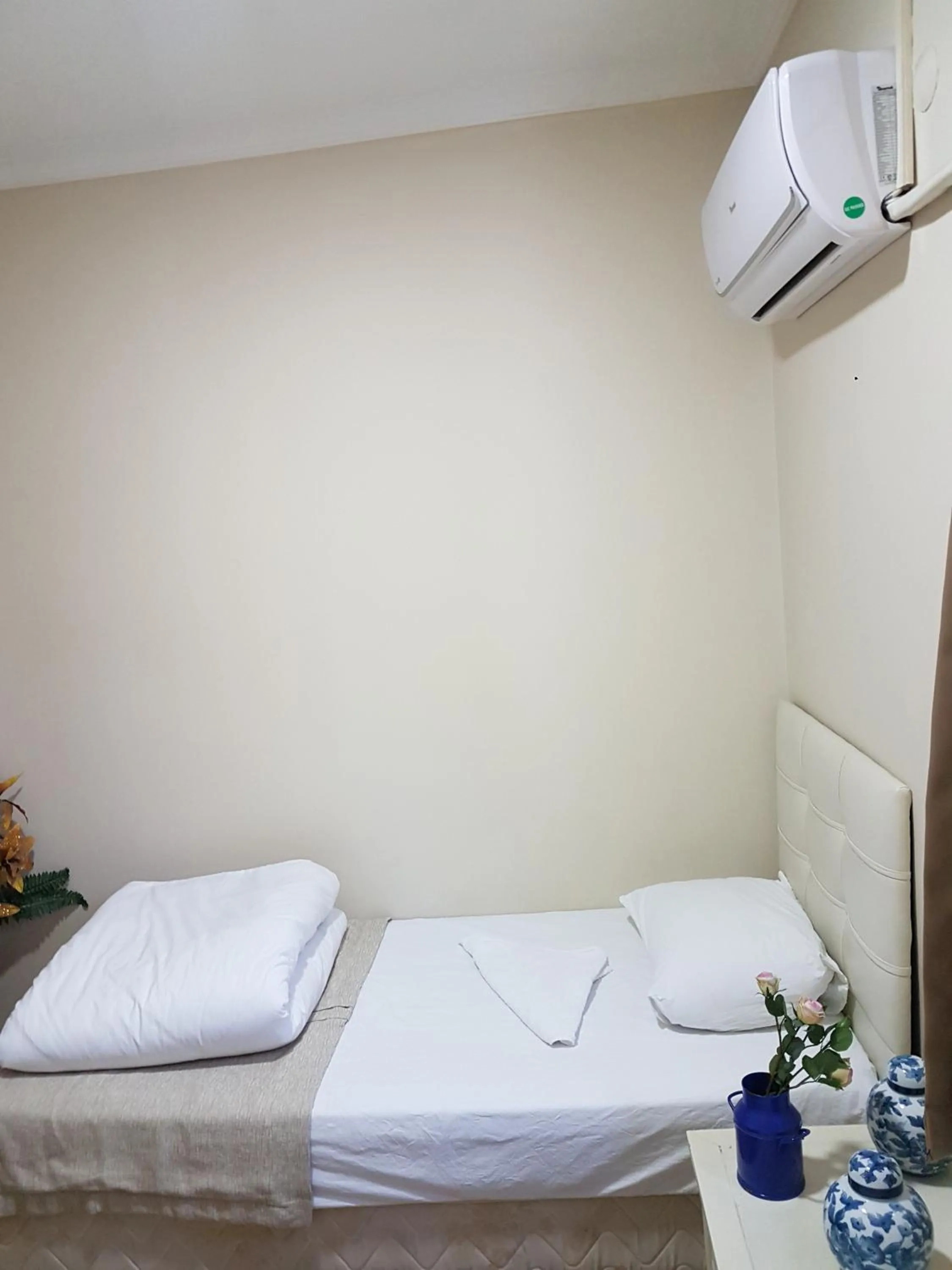 Bed in Agora Park Hotel