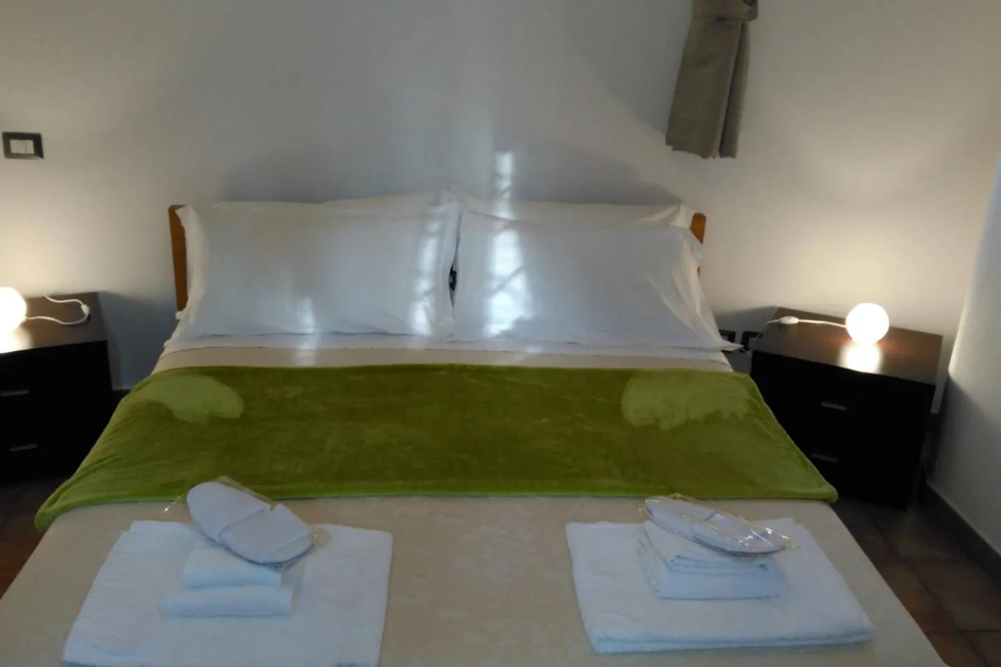 Bedroom, Bed in B&B Glicini