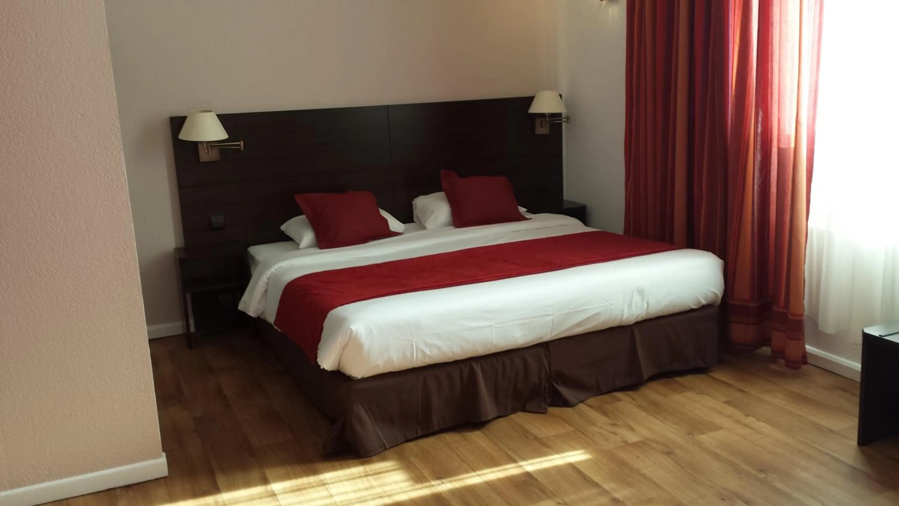 Day, Bed in urban by balladins Perpignan