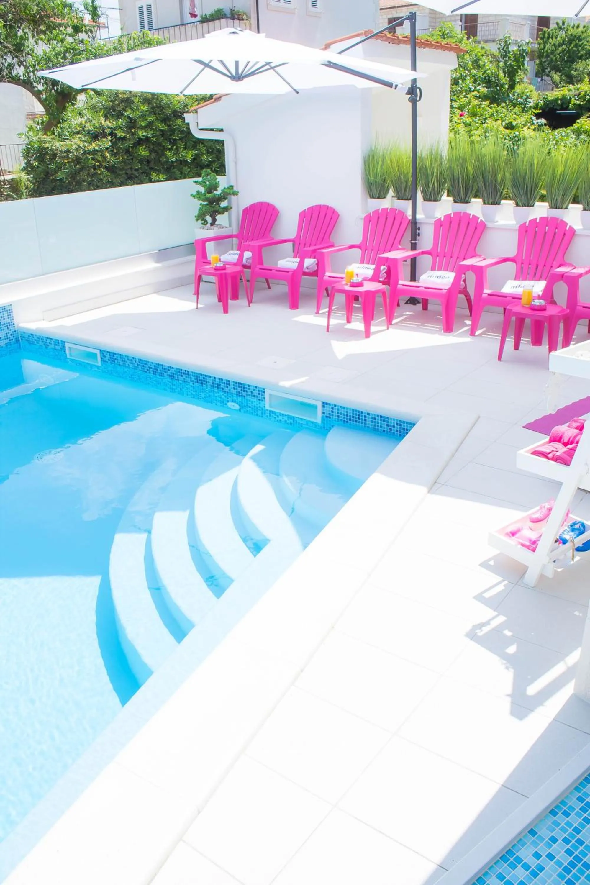 Swimming pool in Villa Midea