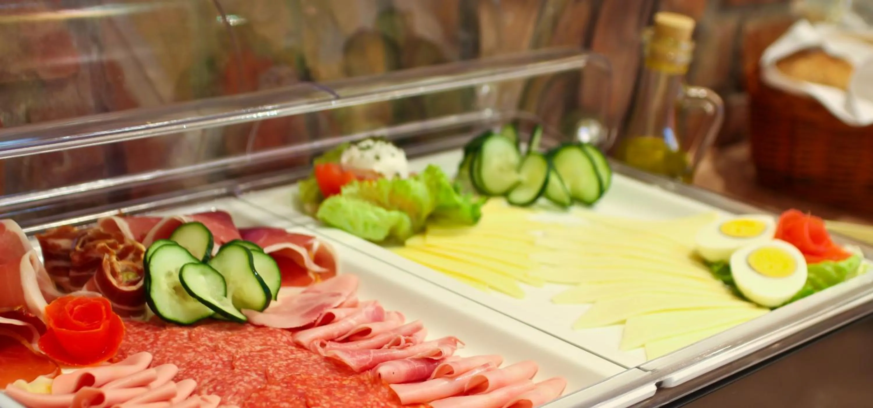 Restaurant/places to eat in Villa Midea