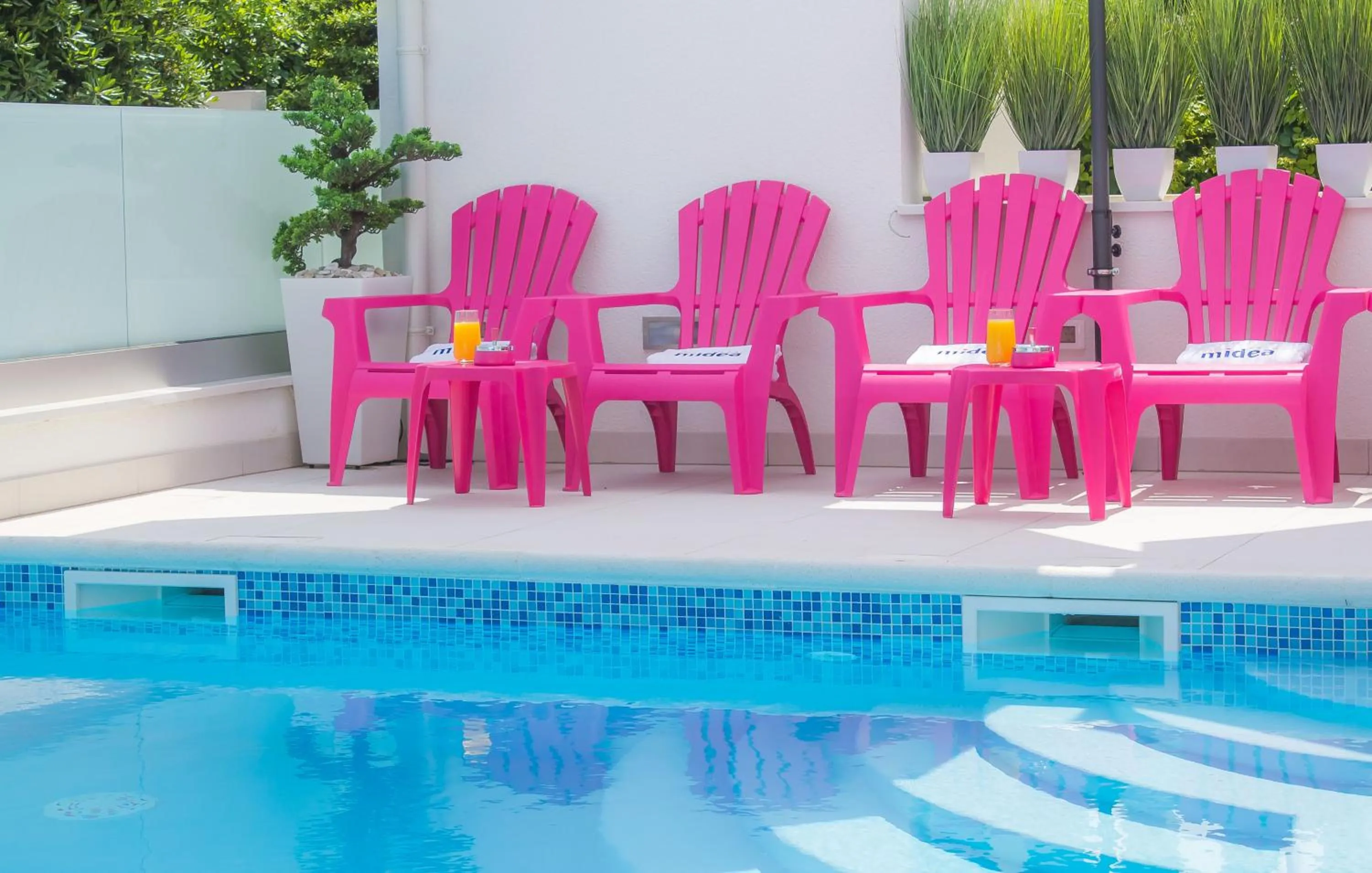 Swimming pool in Villa Midea