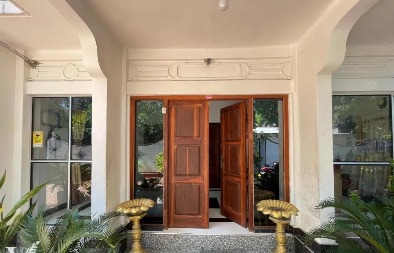 St Anne's Hotel & Restaurant