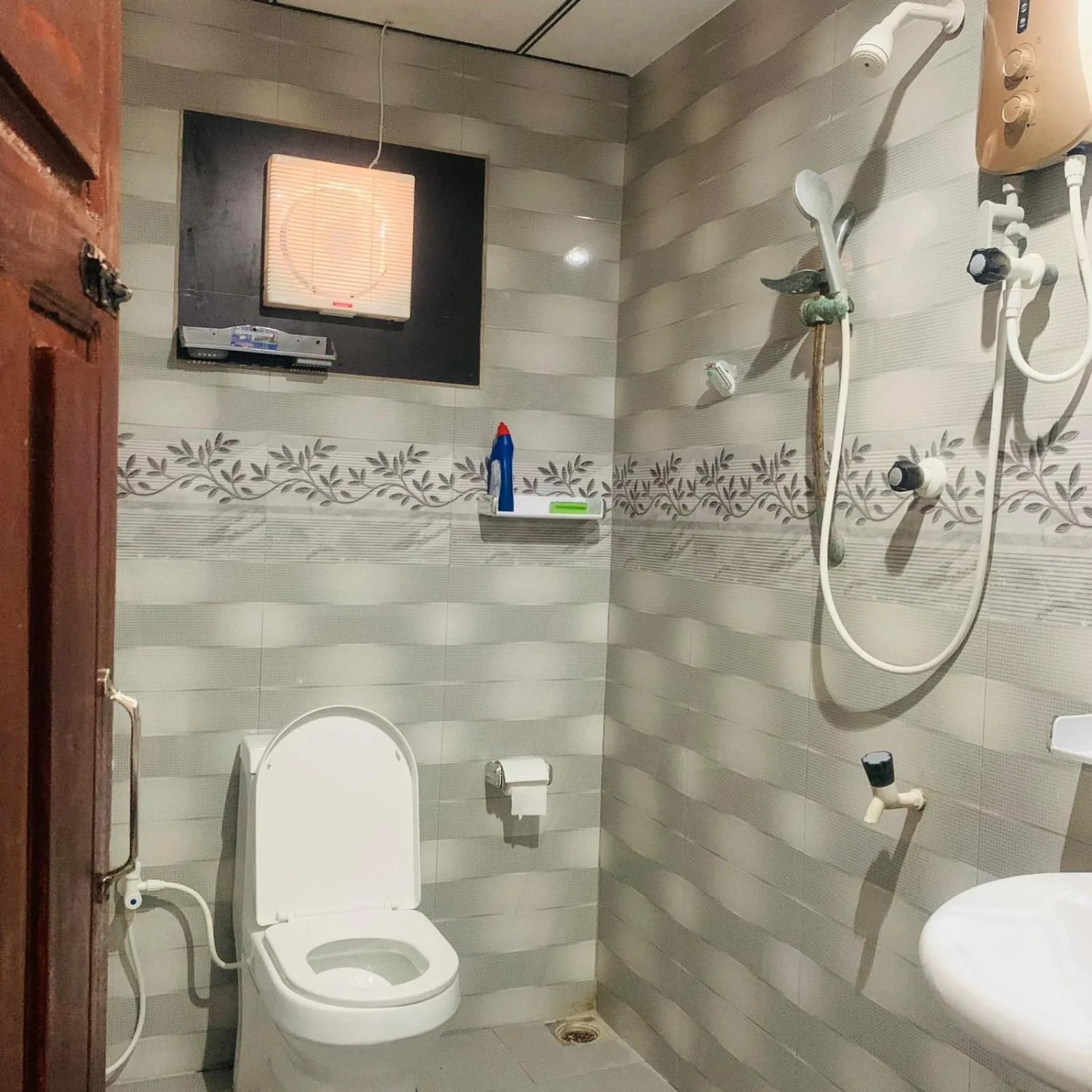 St Anne's Hotel & Restaurant