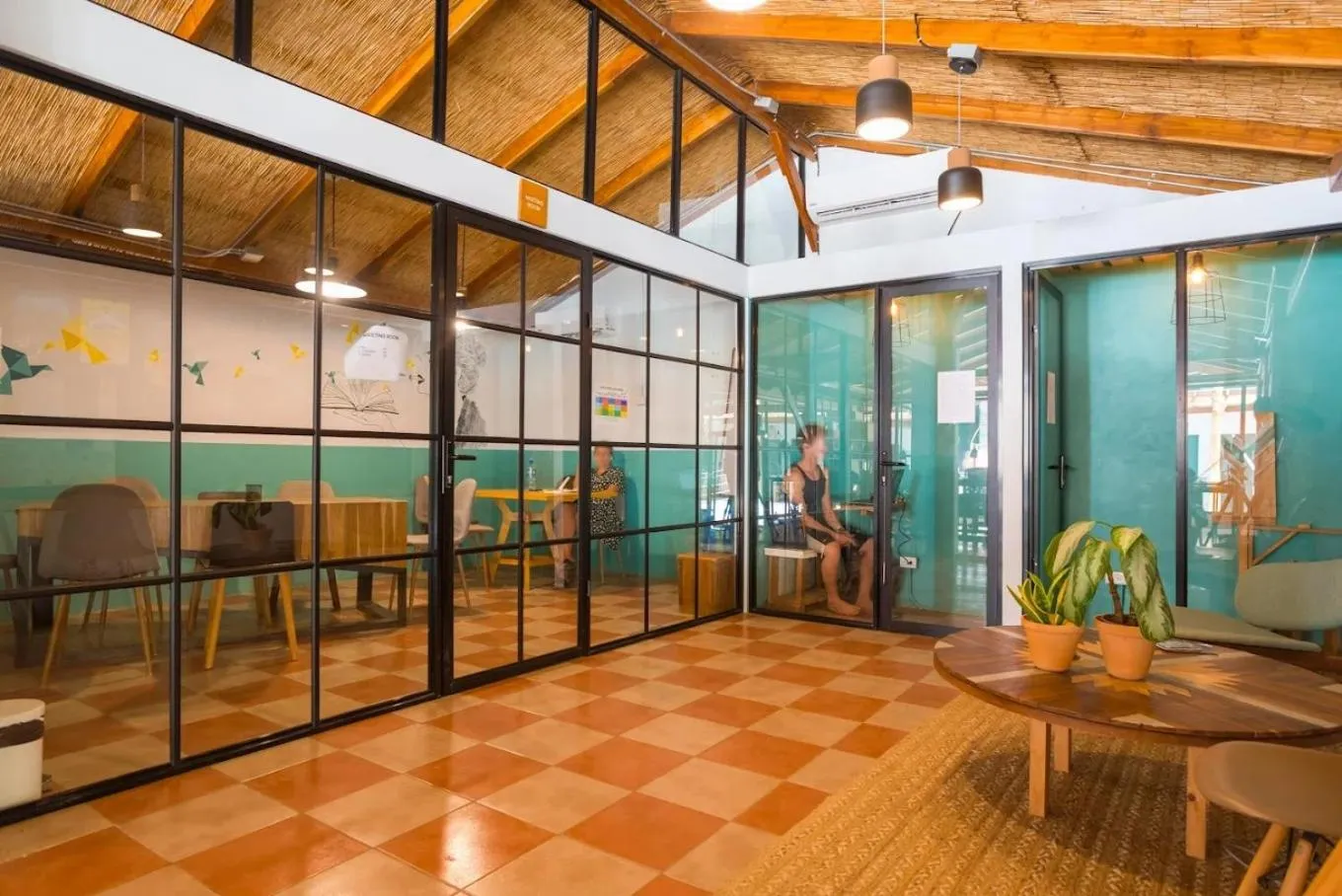 Socialtel Santa Teresa South