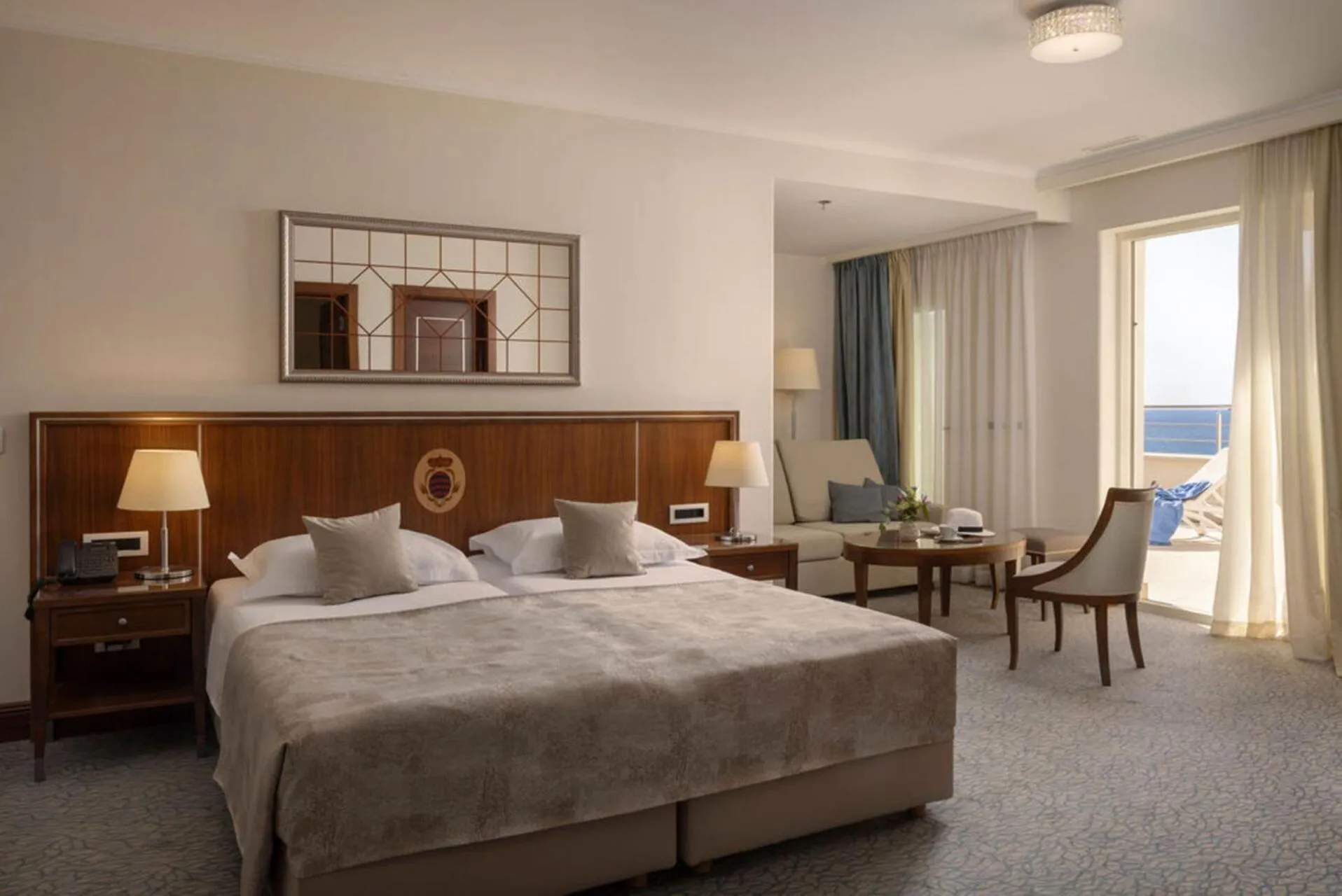 Bedroom, Bed in Hotel More