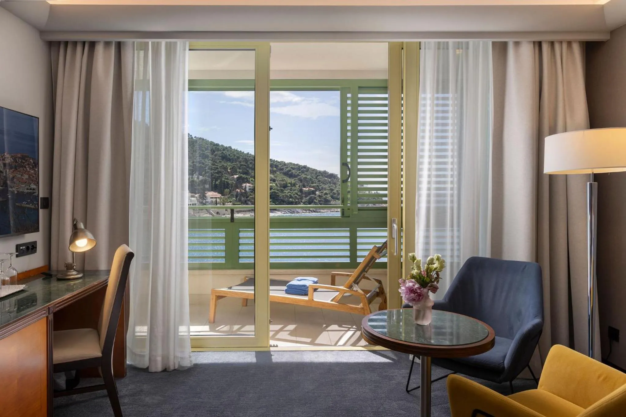 Bedroom in Hotel More