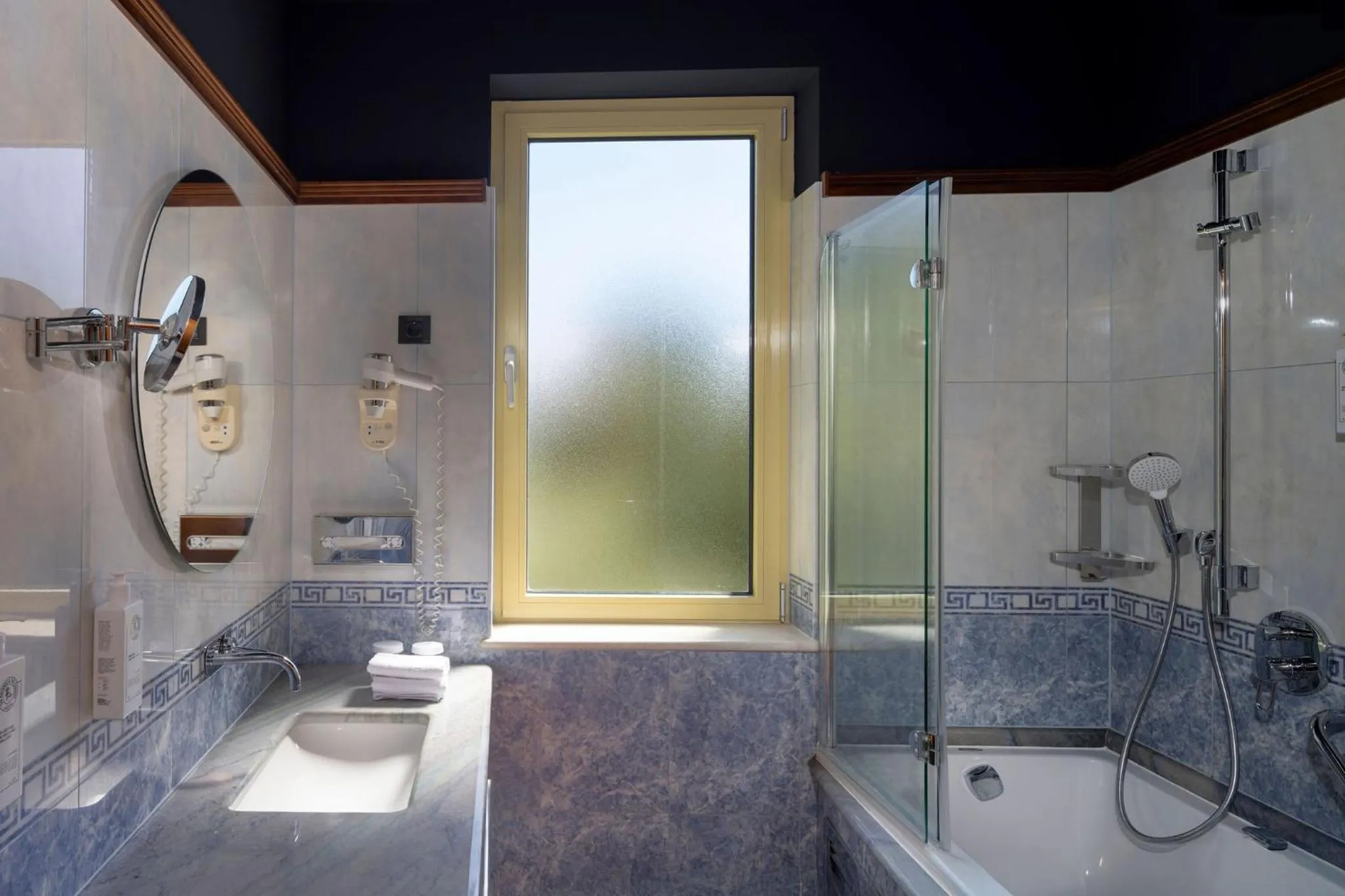 Bathroom in Hotel More