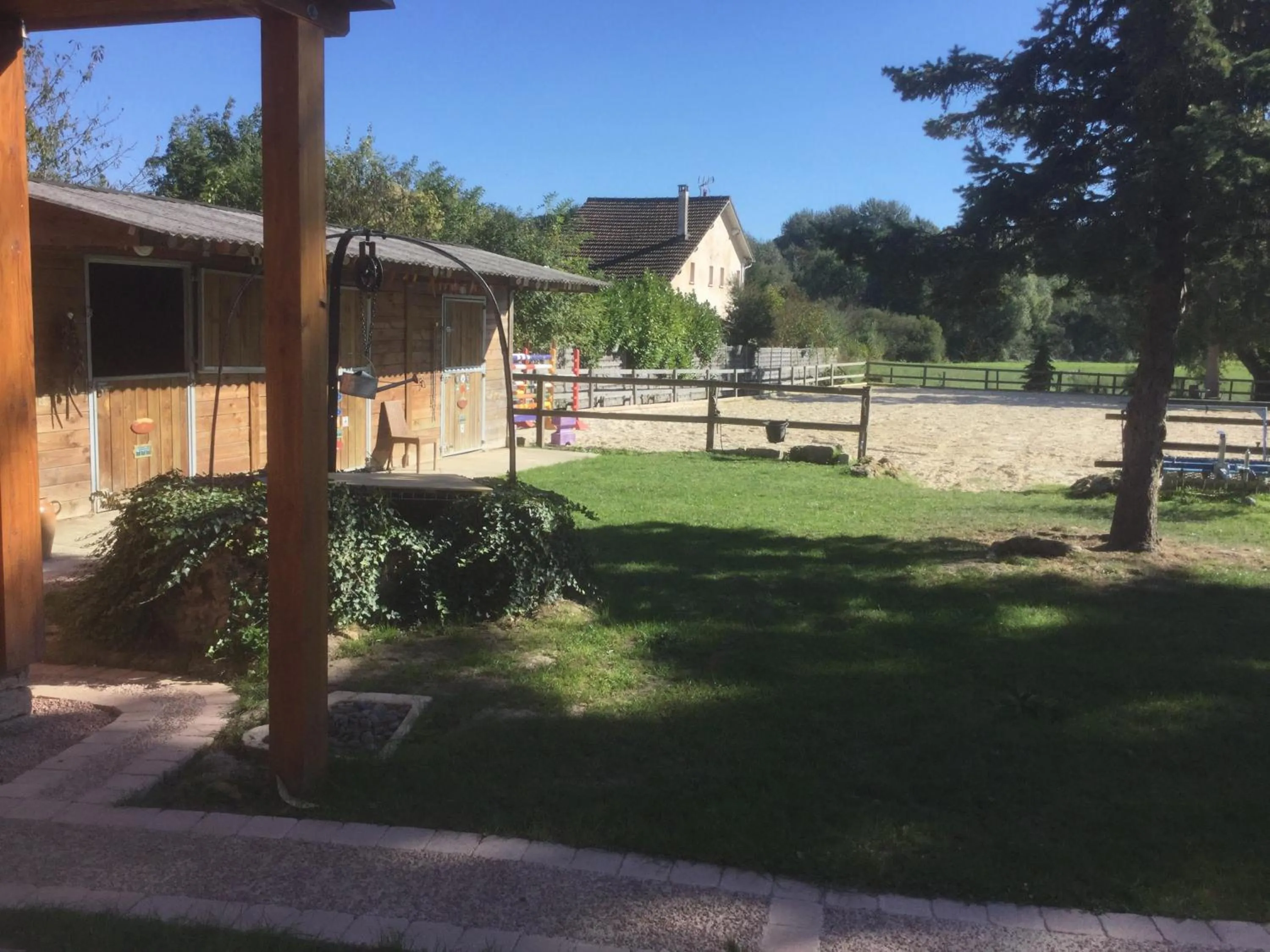 Garden in Les Crinieres En Brie