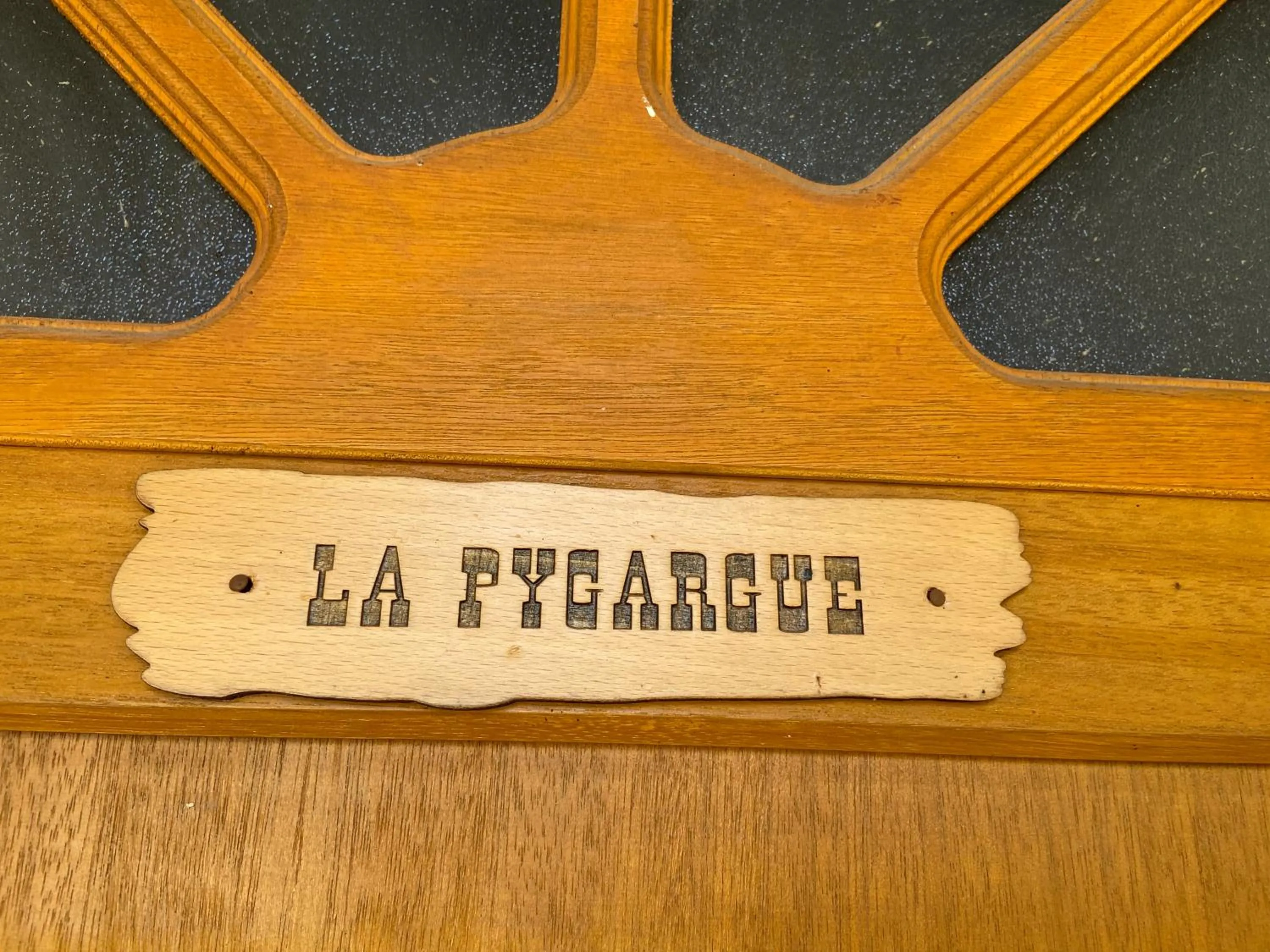 Les Crinieres En Brie