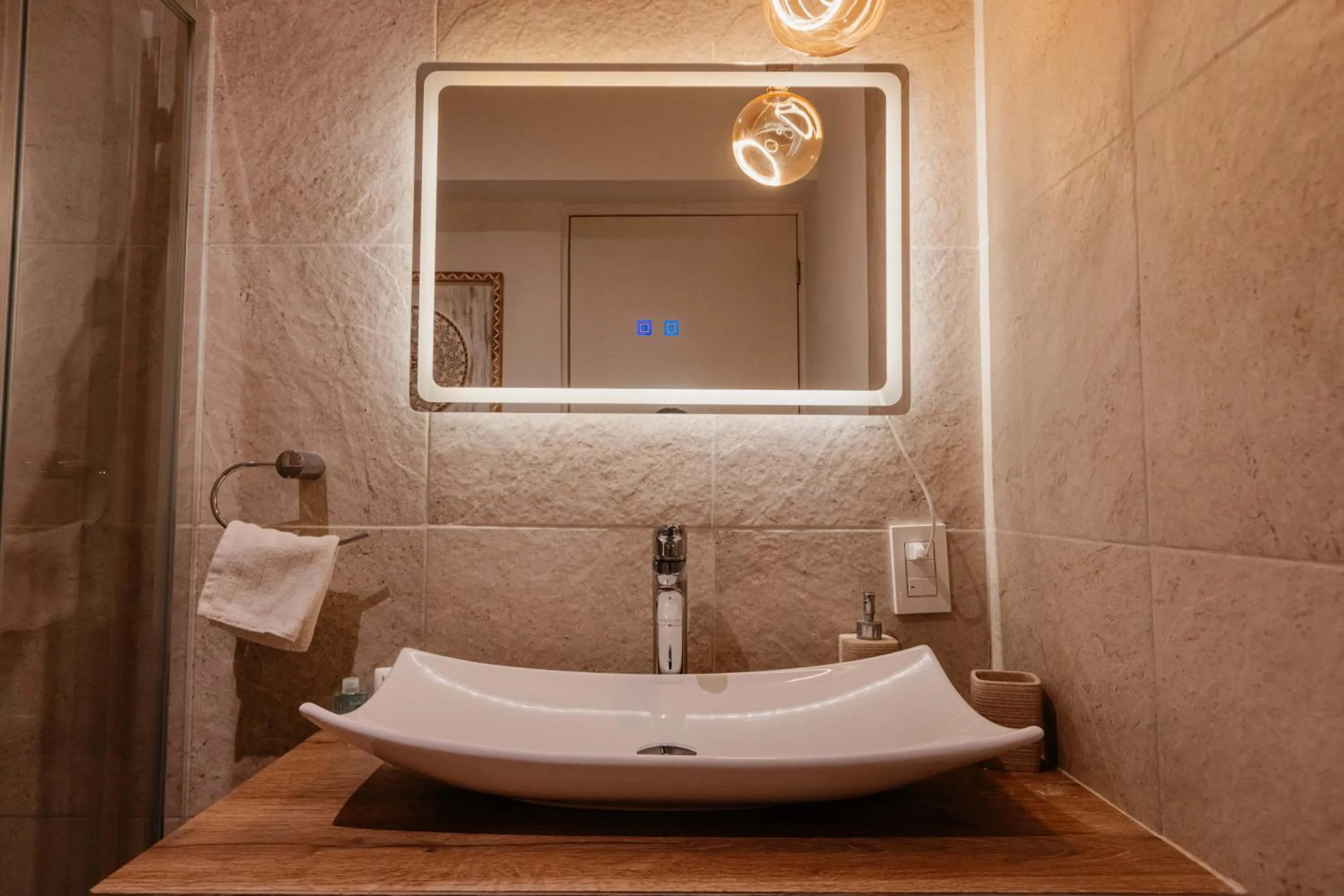 Shower in Casa Blanca Boutique & Organic