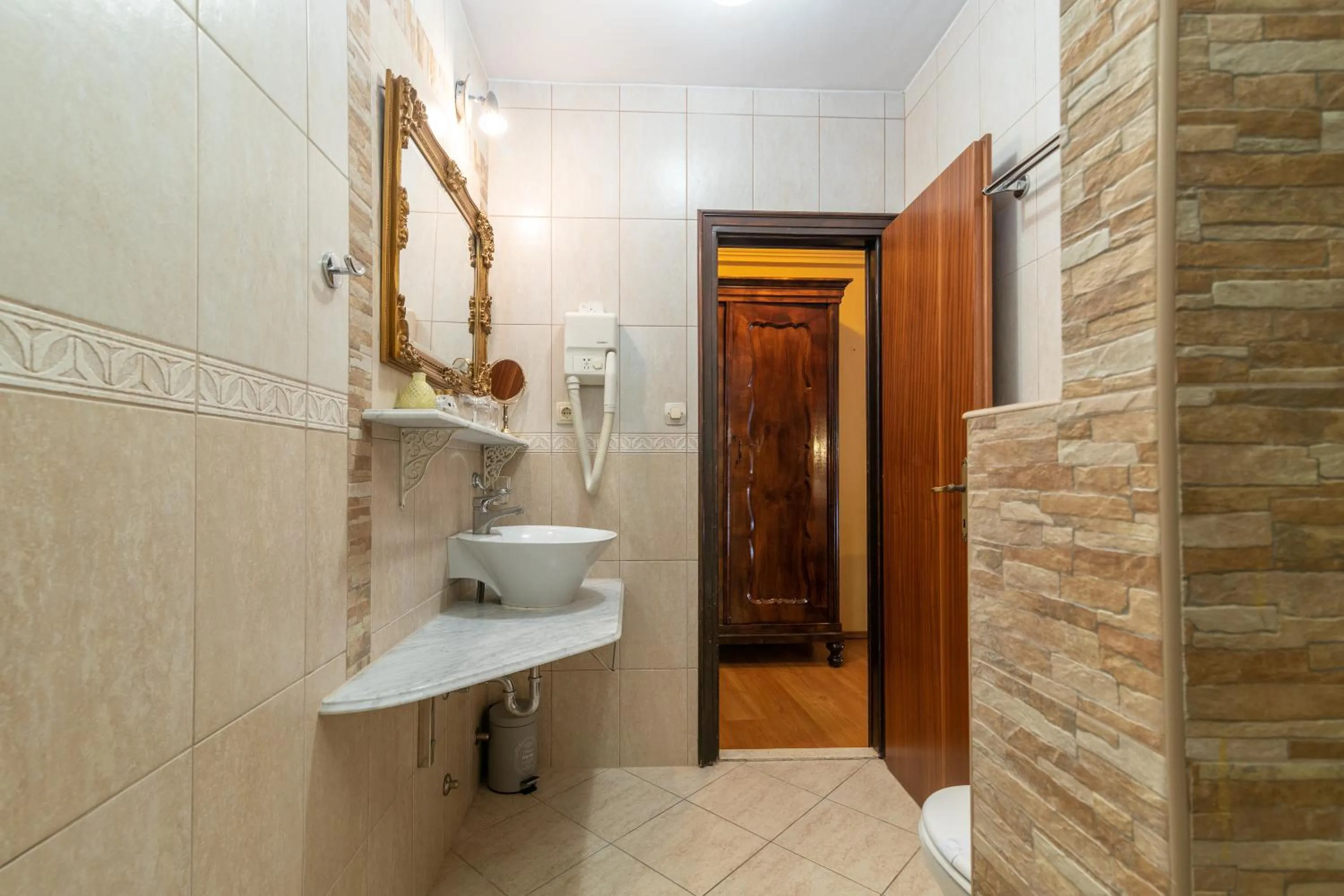 Bathroom in Heritage Hotel Pasike