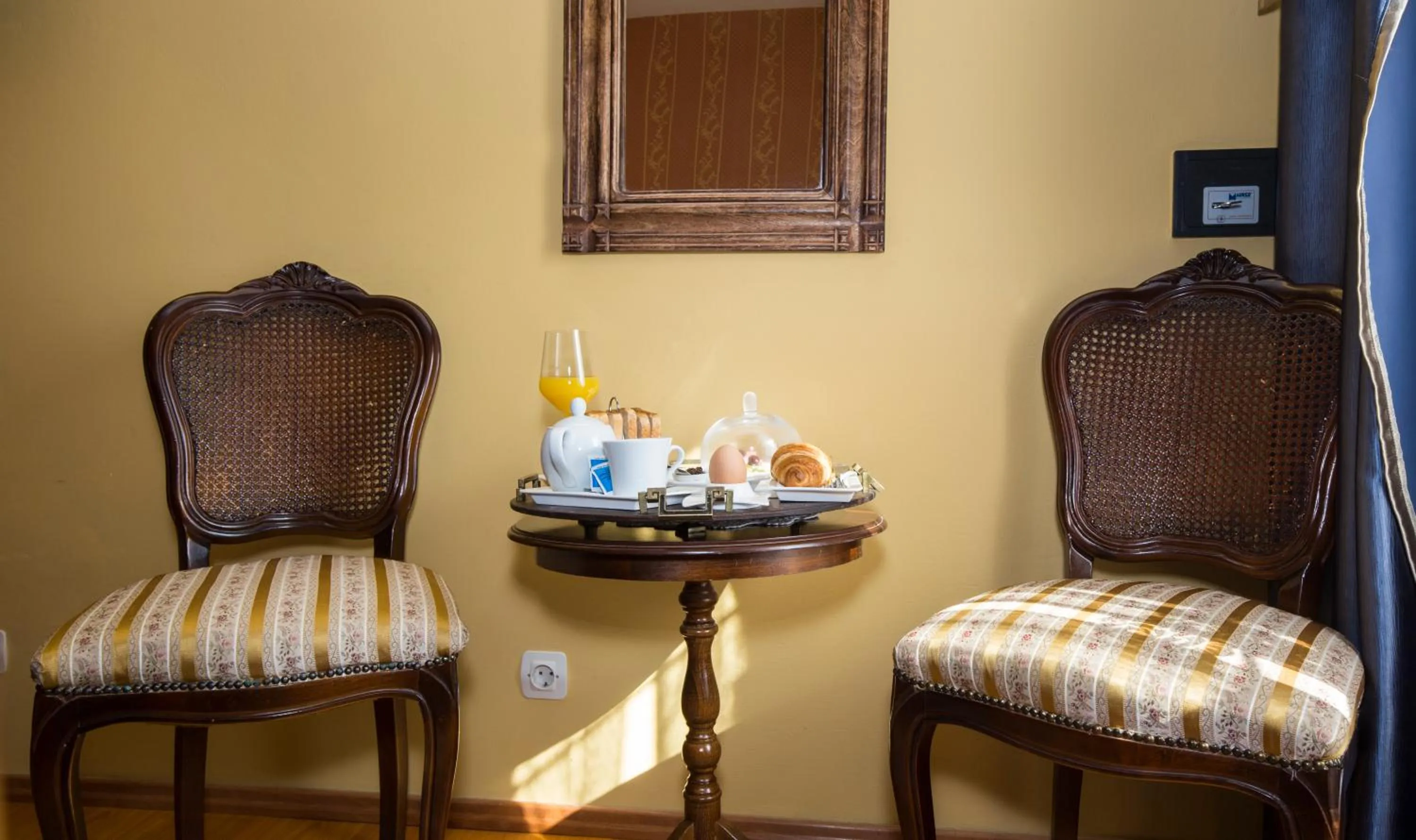 Food and drinks in Heritage Hotel Pasike