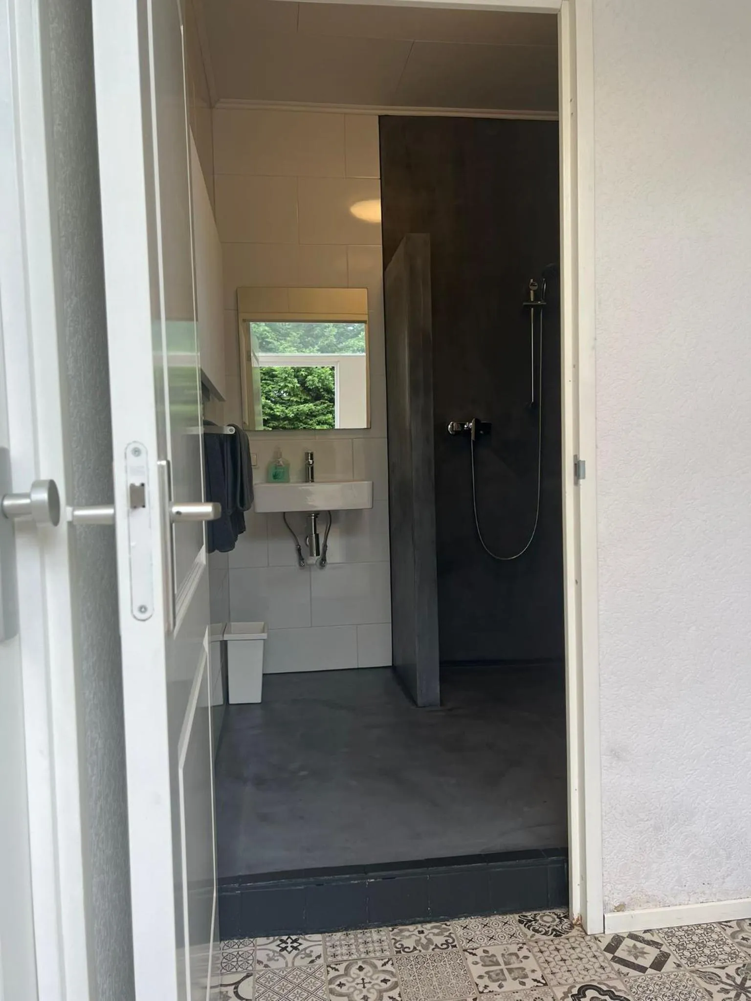 Bathroom in B&B Sloterpark