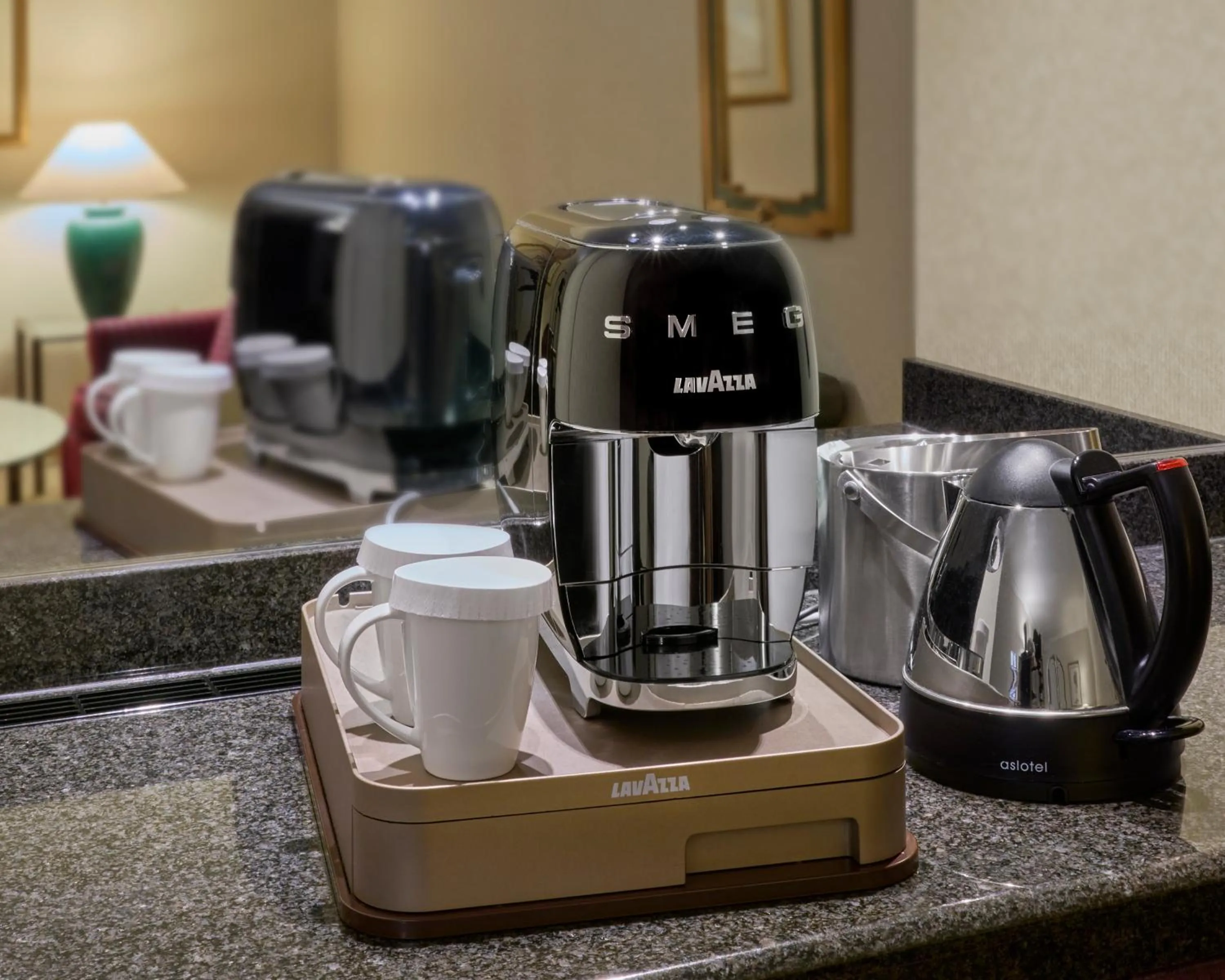 Coffee/tea facilities in Hilton Antwerp Old Town