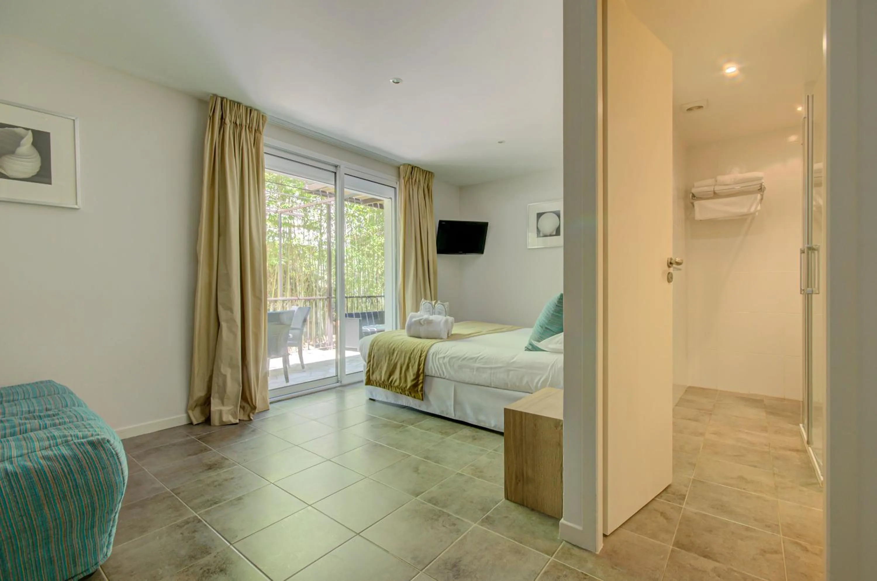 Bed in Le Cottage - Hotel & Spa