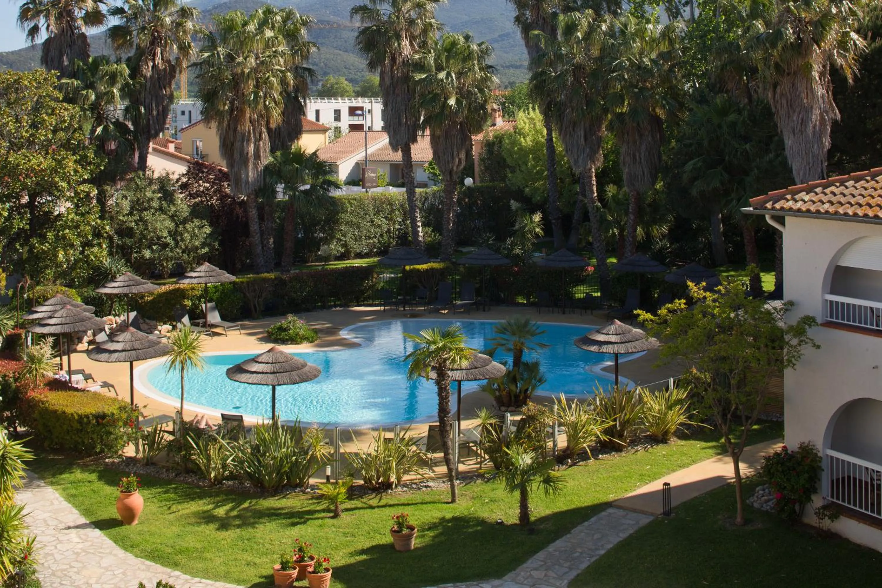 Pool view in Le Cottage - Hotel & Spa
