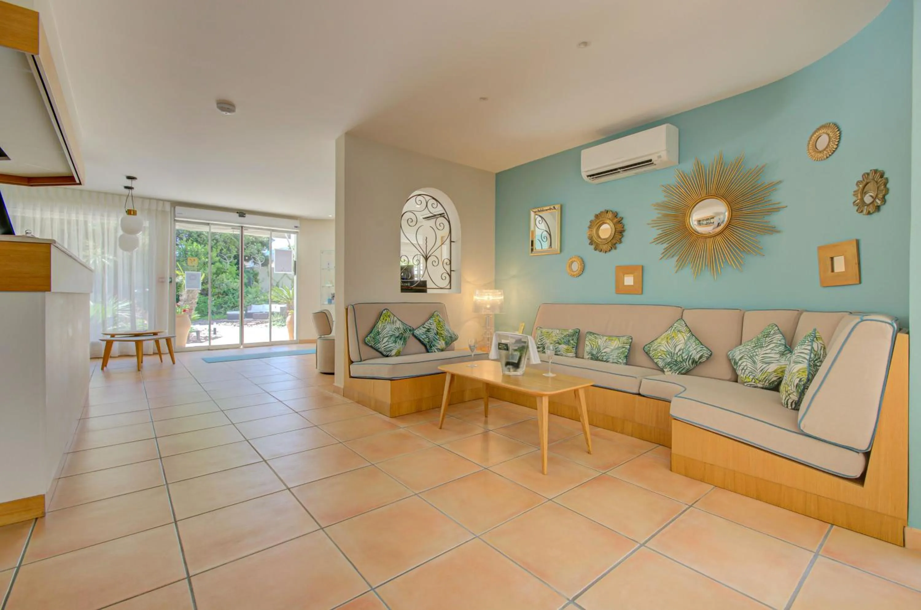 Lobby or reception in Le Cottage - Hotel & Spa