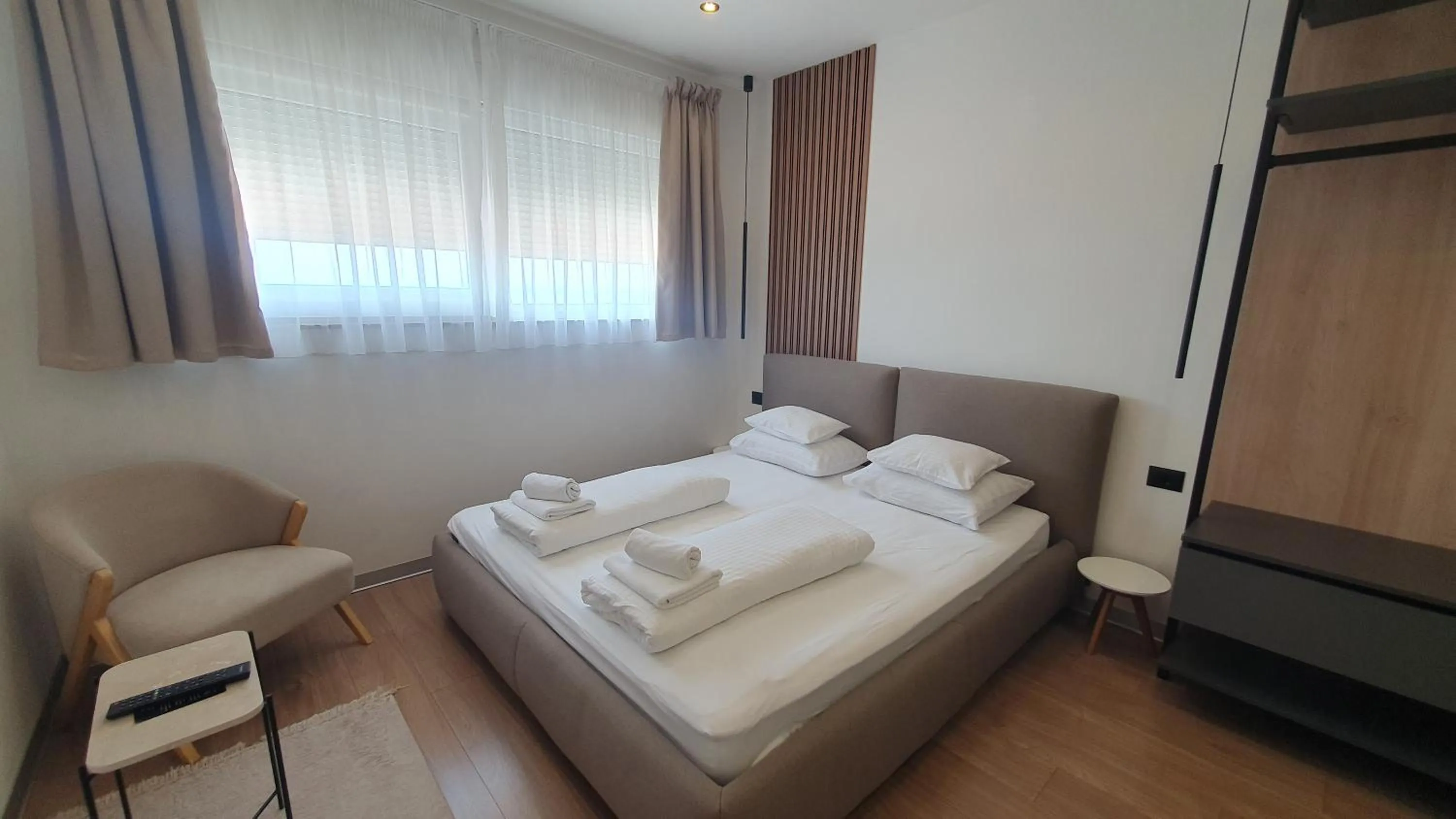 Bed in SmartStay Johnny