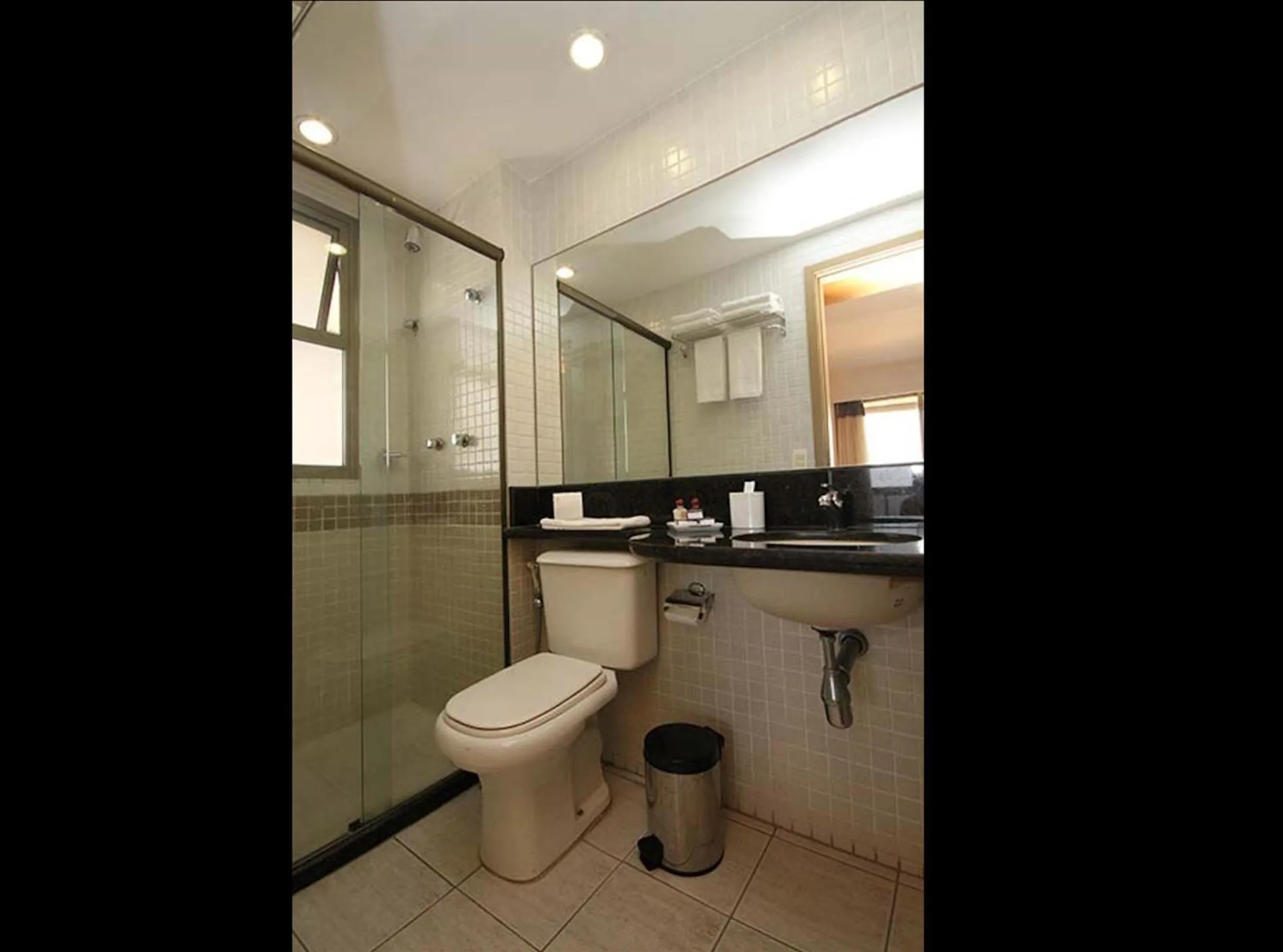 Shower in Beach Apartments - GMT