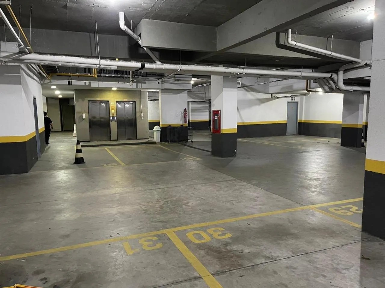 Parking in Beach Apartments - GMT