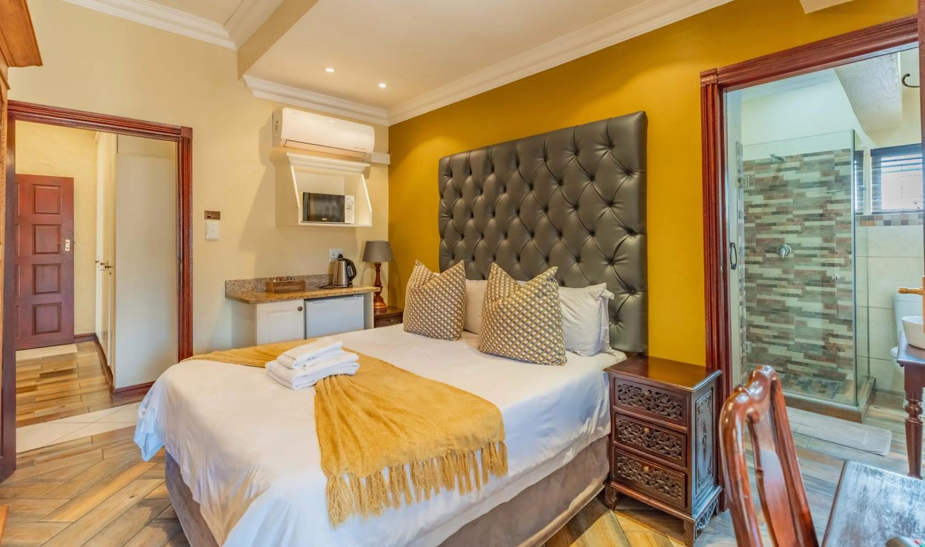 Bedroom, Bed in The Villa Umhlanga