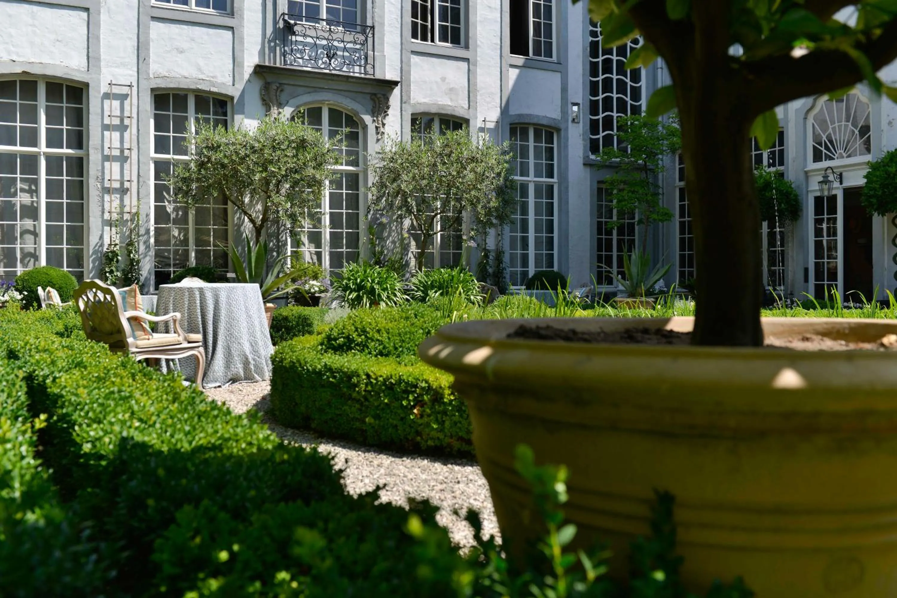 Garden view in B&B The Verhaegen