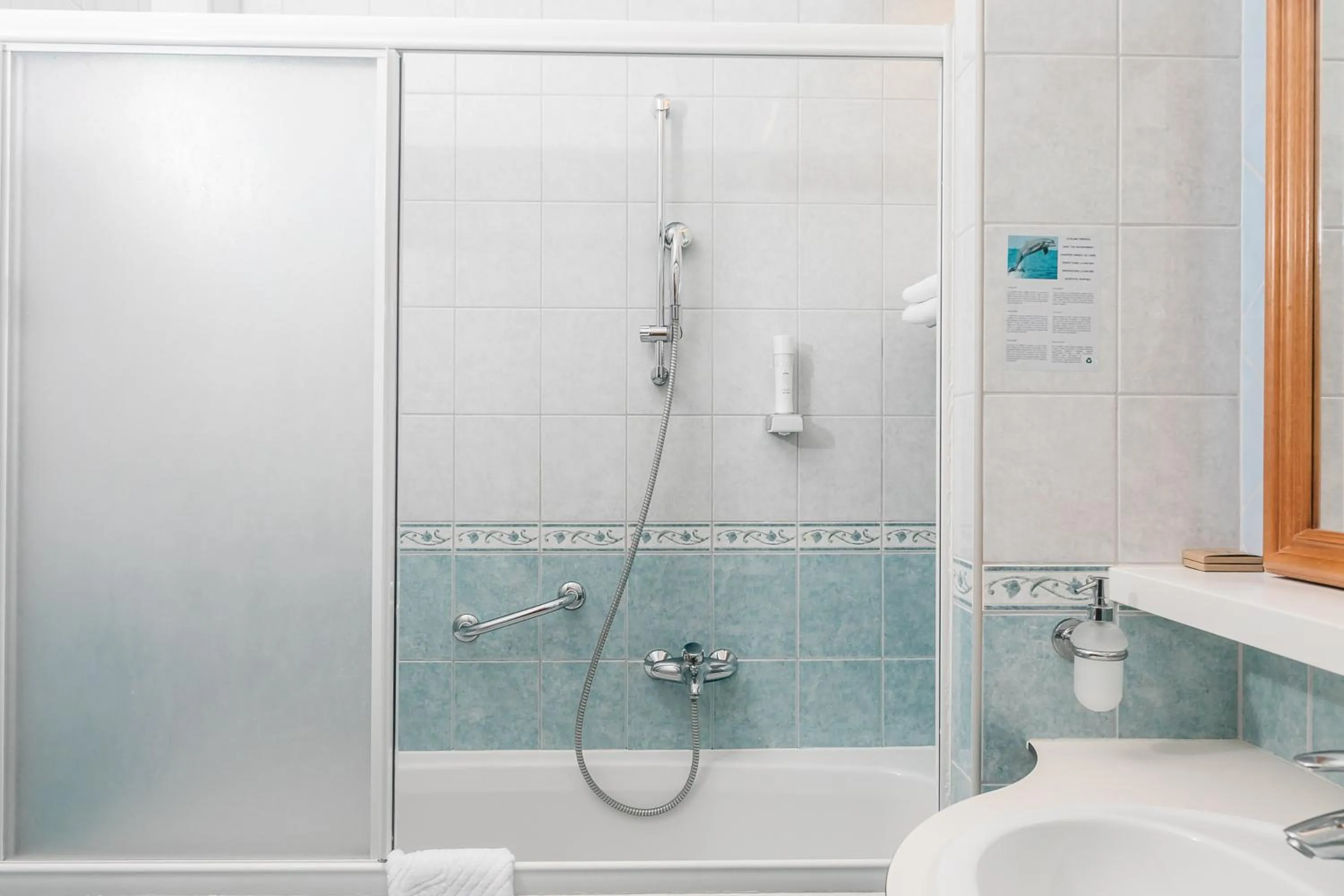 Bathroom in Hotel Spongiola